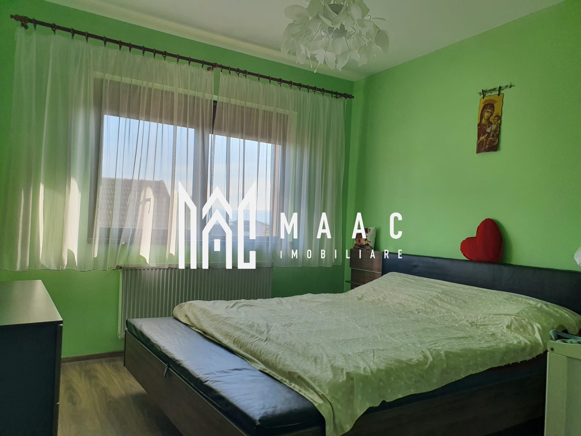 Apartament 4 camere de vânzare | Șura Mare | 110 mp, parcare — fotografia 4