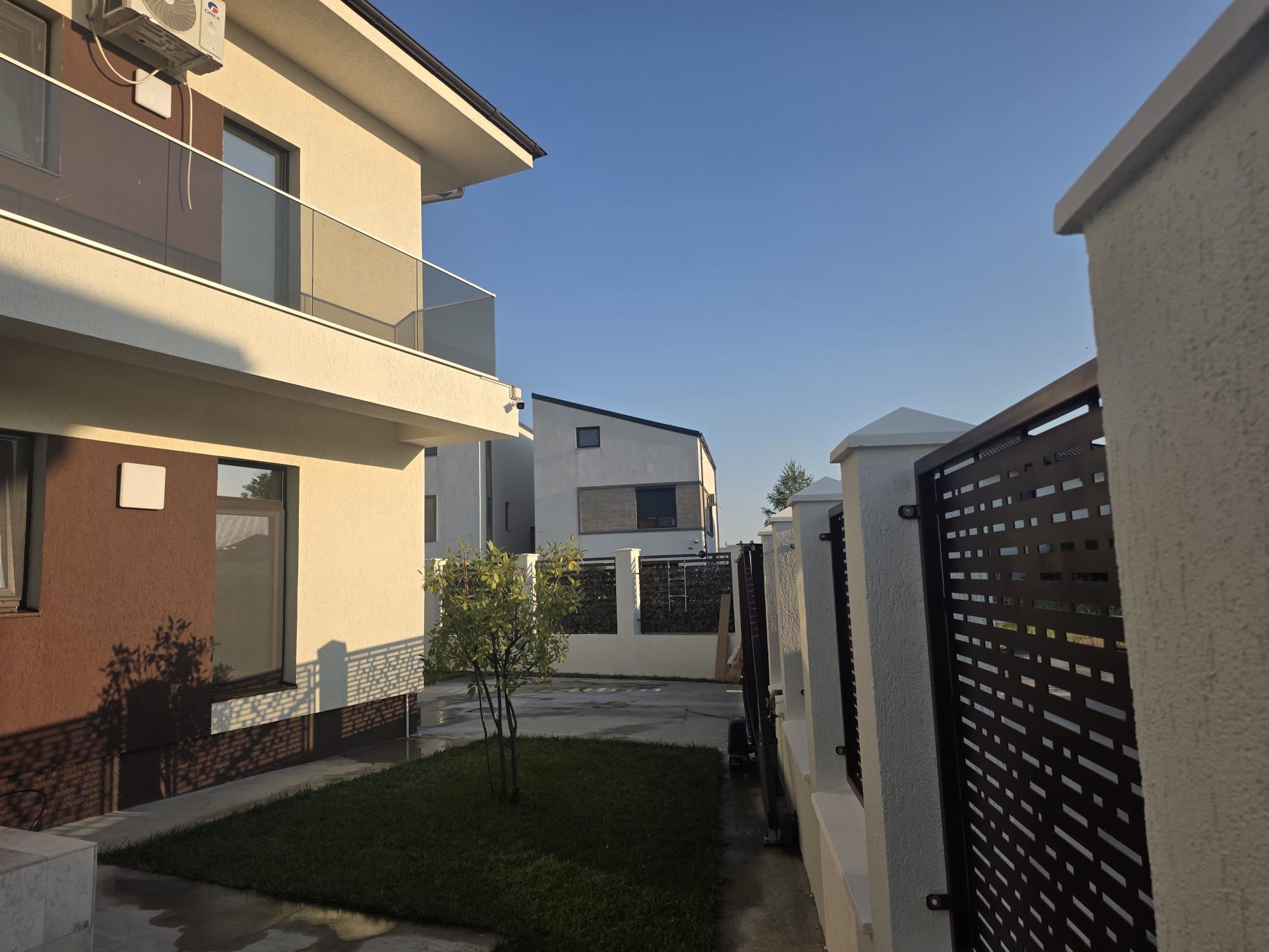 Vilă de Lux P+1 în Tunari –5 Camere, Finisaje Premium — fotografia 5
