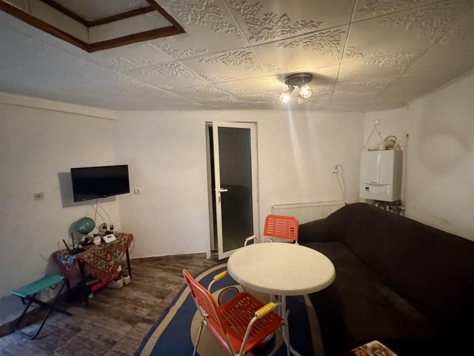 Casa de vânzare în Uroi. Schimb cu apartament în Simeria — fotografia 4
