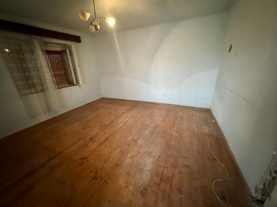 Casa de vânzare în Uroi. Schimb cu apartament în Simeria — fotografia 8