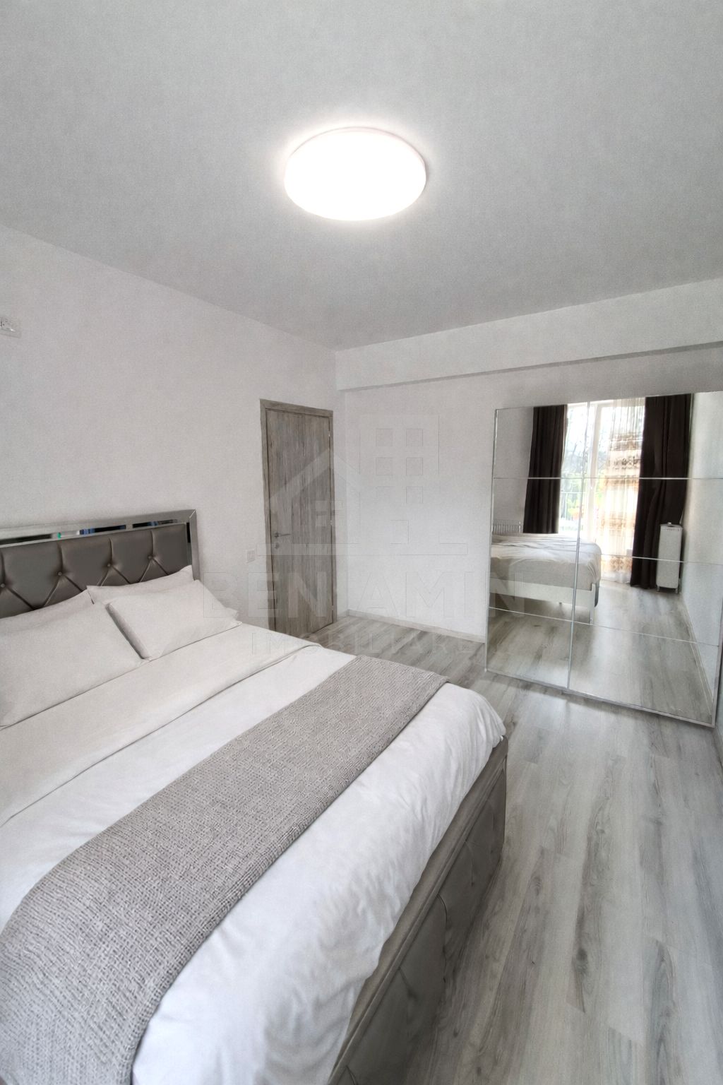 3 camere - 91.2mp - etaj 1 - parcare - bloc nou - Romanescu Residence — fotografia 4