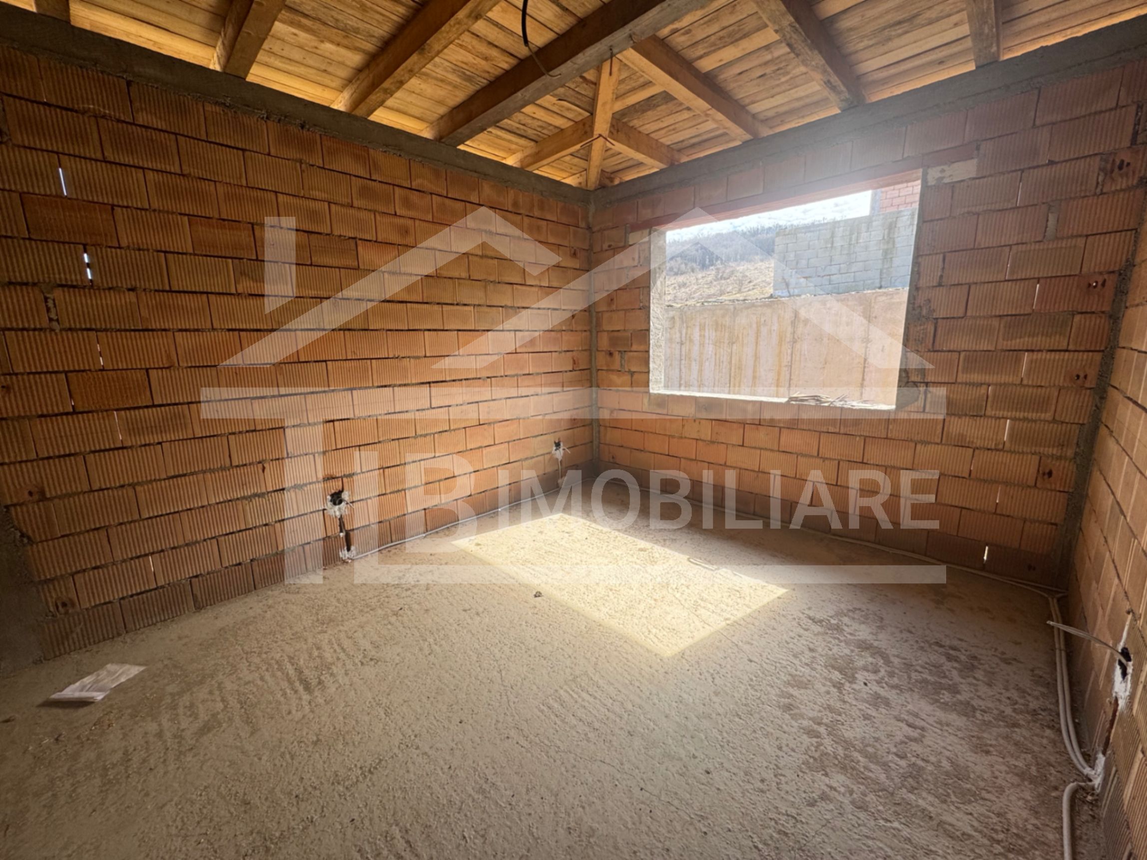Casa cu 4 camere, 122 mp utili, Zona Livezeni — fotografia 10
