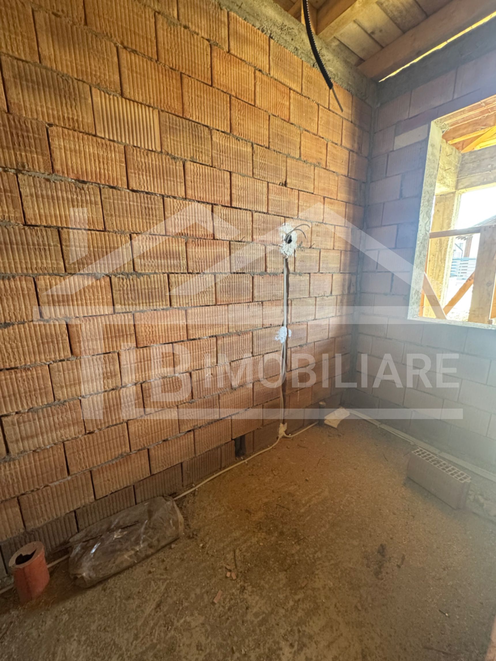 Casa cu 4 camere, 122 mp utili, Zona Livezeni — fotografia 13