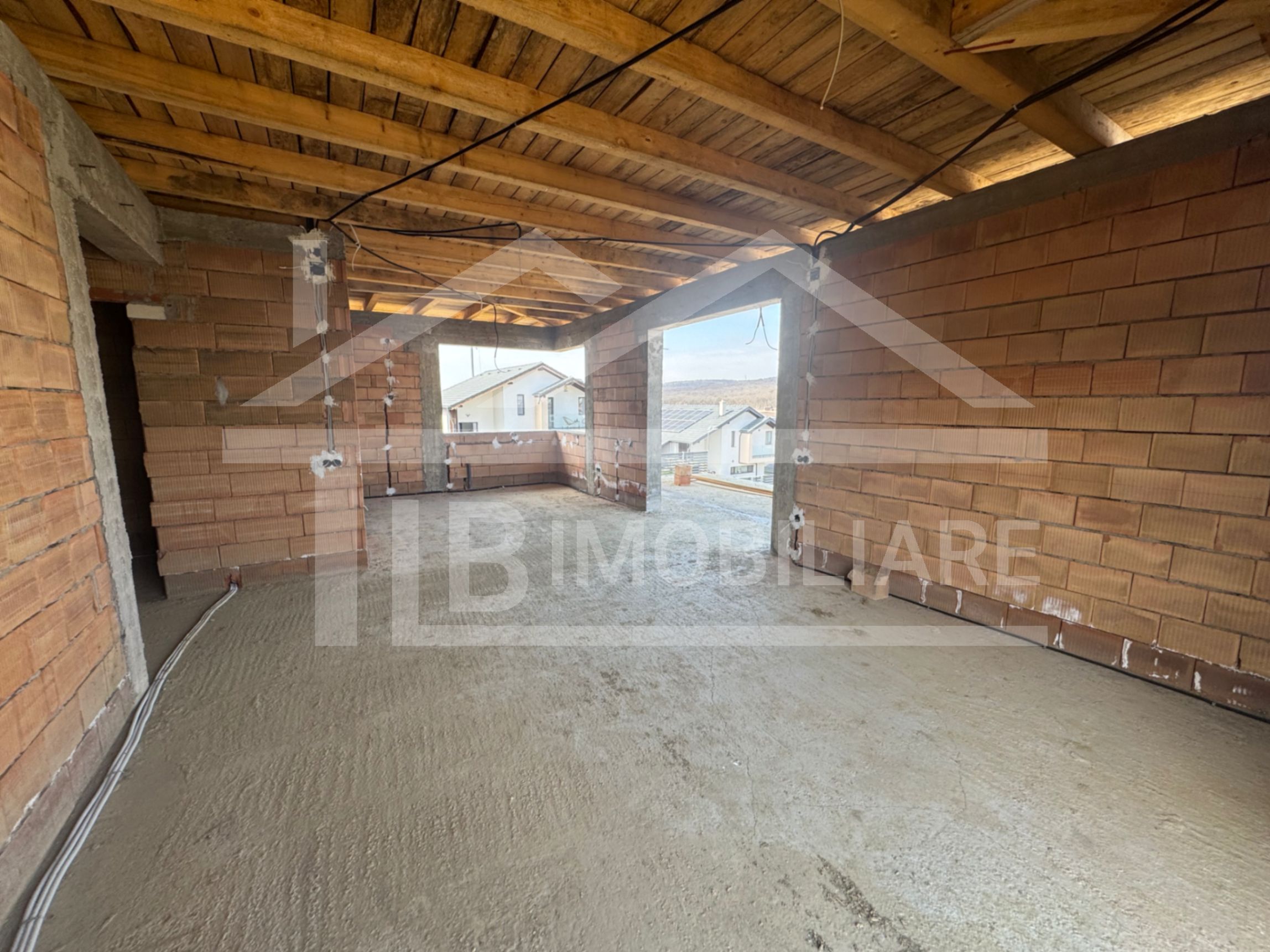 Casa cu 4 camere, 122 mp utili, Zona Livezeni — fotografia 8