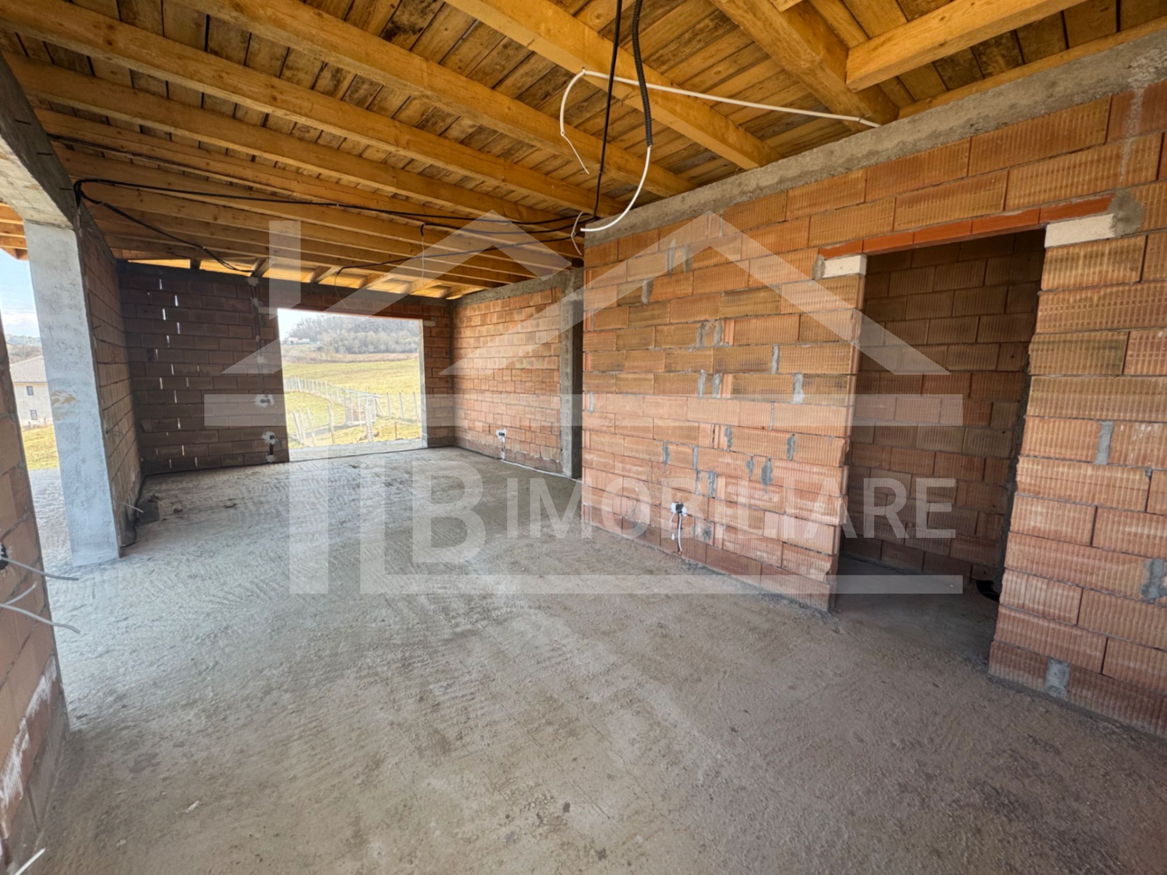 Casa cu 4 camere, 122 mp utili, Zona Livezeni — fotografia 9