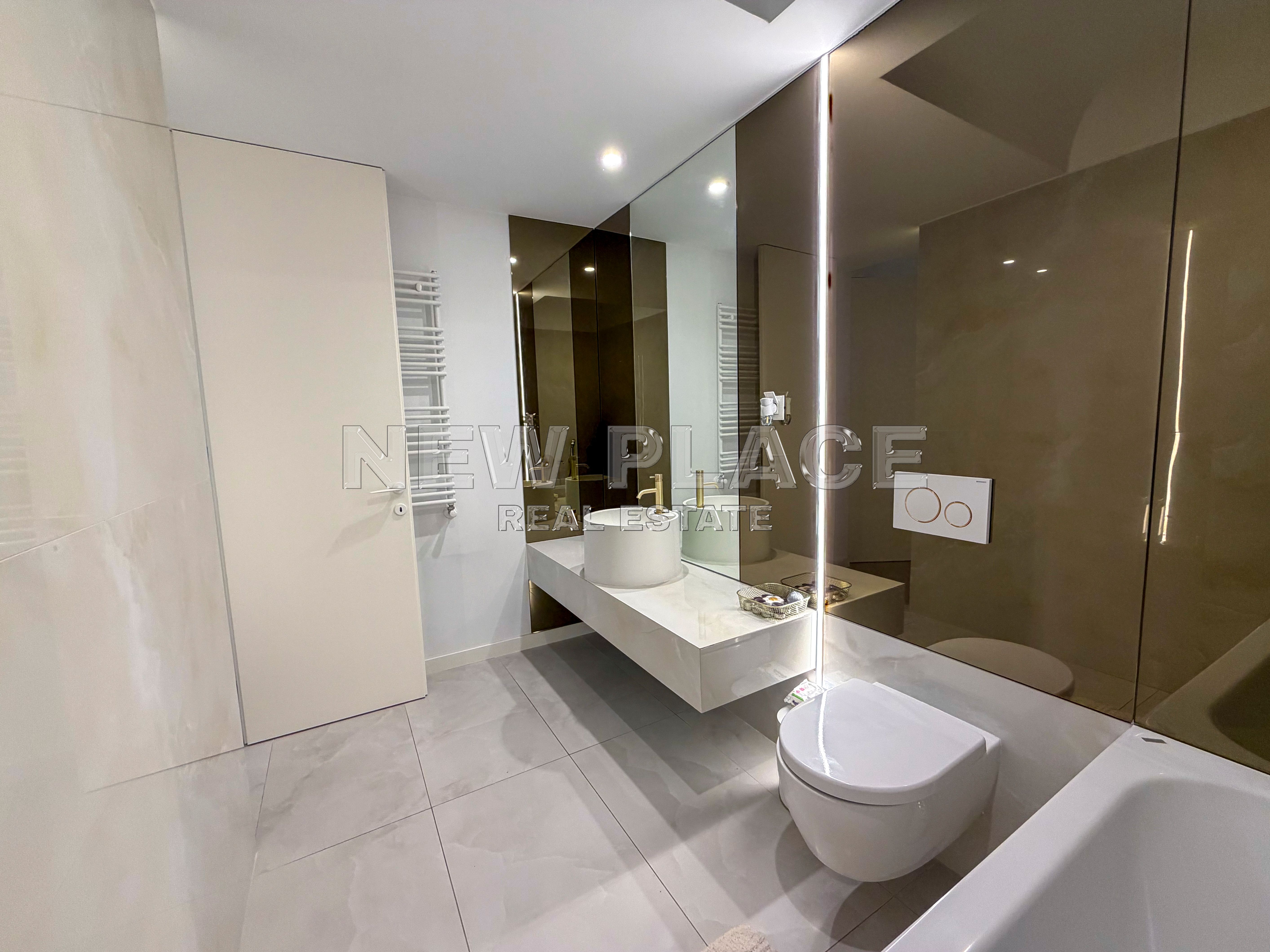 [VIDEO] CORTINA NORTH | Bucatarie inchisa [+21% TVA] Terasa 30 mp — fotografia 13