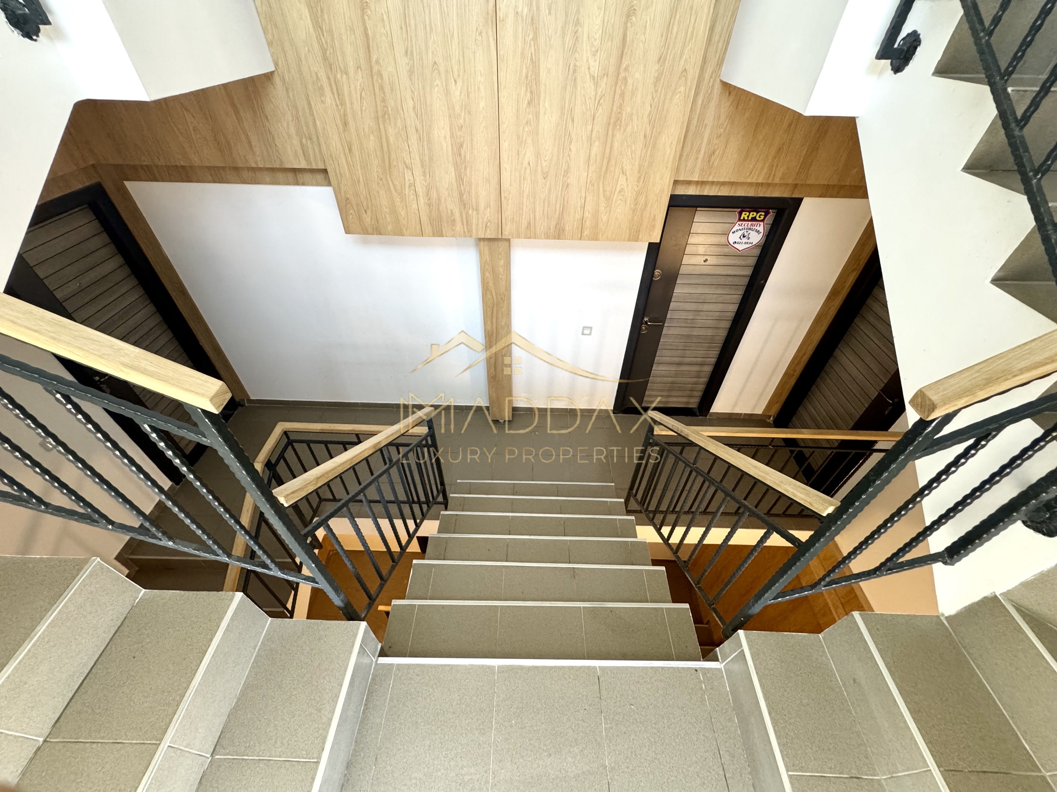 Duplex cu 4 Camere *211mp* Mobilat Complet/ 1 parking / Erou Iancu Nicolae — fotografia 36