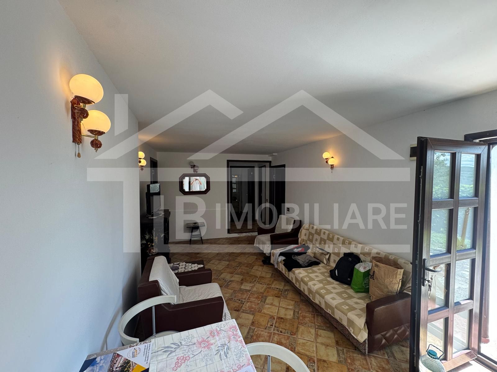 Casa cu 3 camere, 2300mp teren, zona SubPadure — fotografia 3