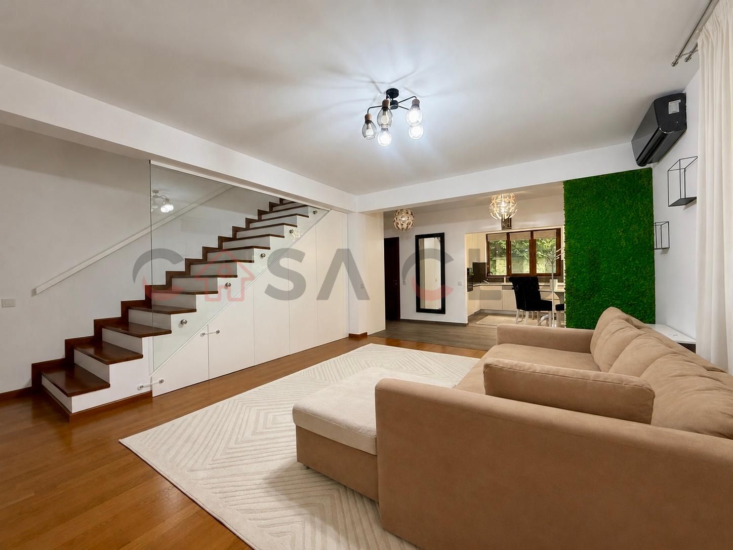 Apartament în vilă, curte, la cheie, parcare, Europa — fotografia 3
