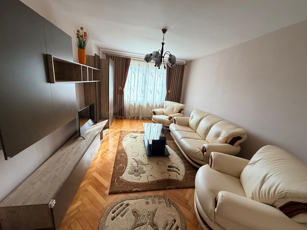 Apartament de inchiriat 3 camere, 2 bai. -situat pe strada Livezeni — fotografia 4