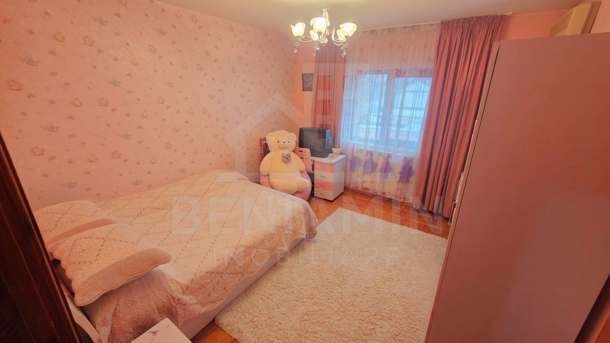 Vila in George Enescu langa Scoala 12 -450mp teren -utilitati — fotografia 5