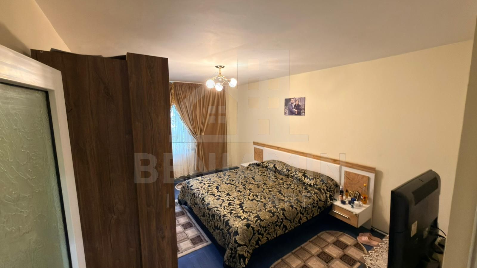 Vila-in-zona-Parcului-Nicolae-Romanescu-curte-mare-doua-constructii — fotografia 7