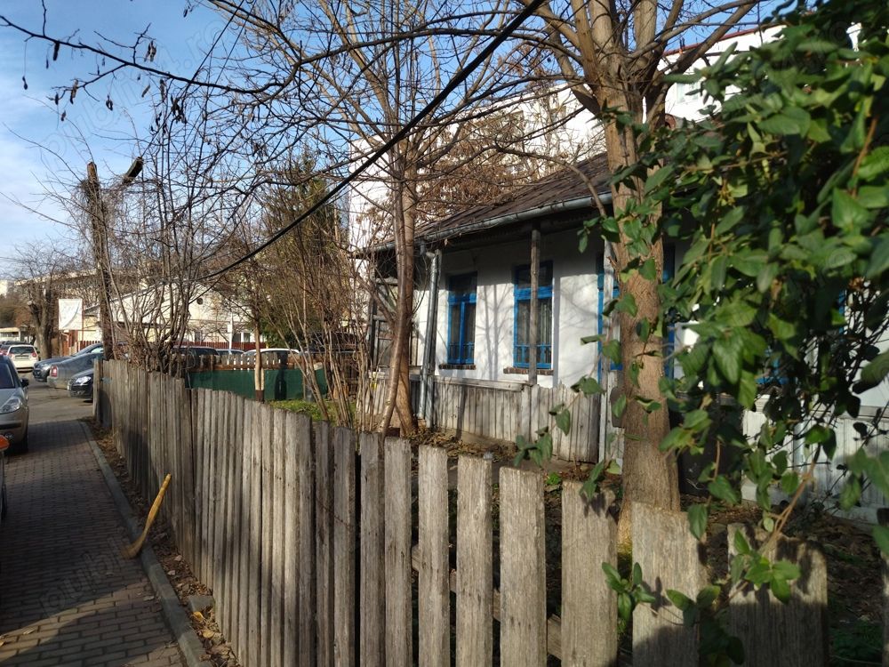 Casă Tătărași excepțional situată! — fotografia 4