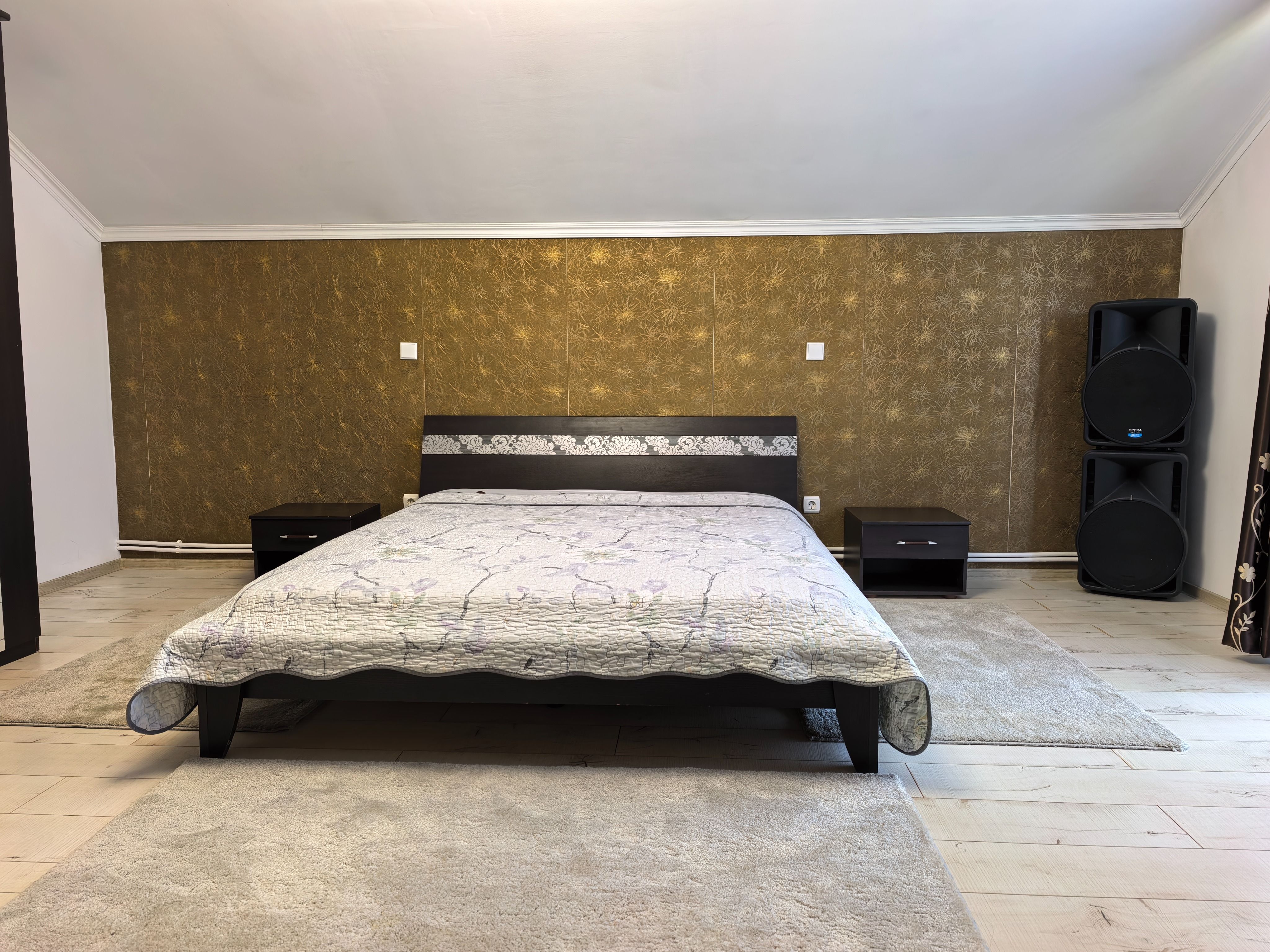Duplex P+M cu 3 camere și curte, renovata complet — fotografia 10
