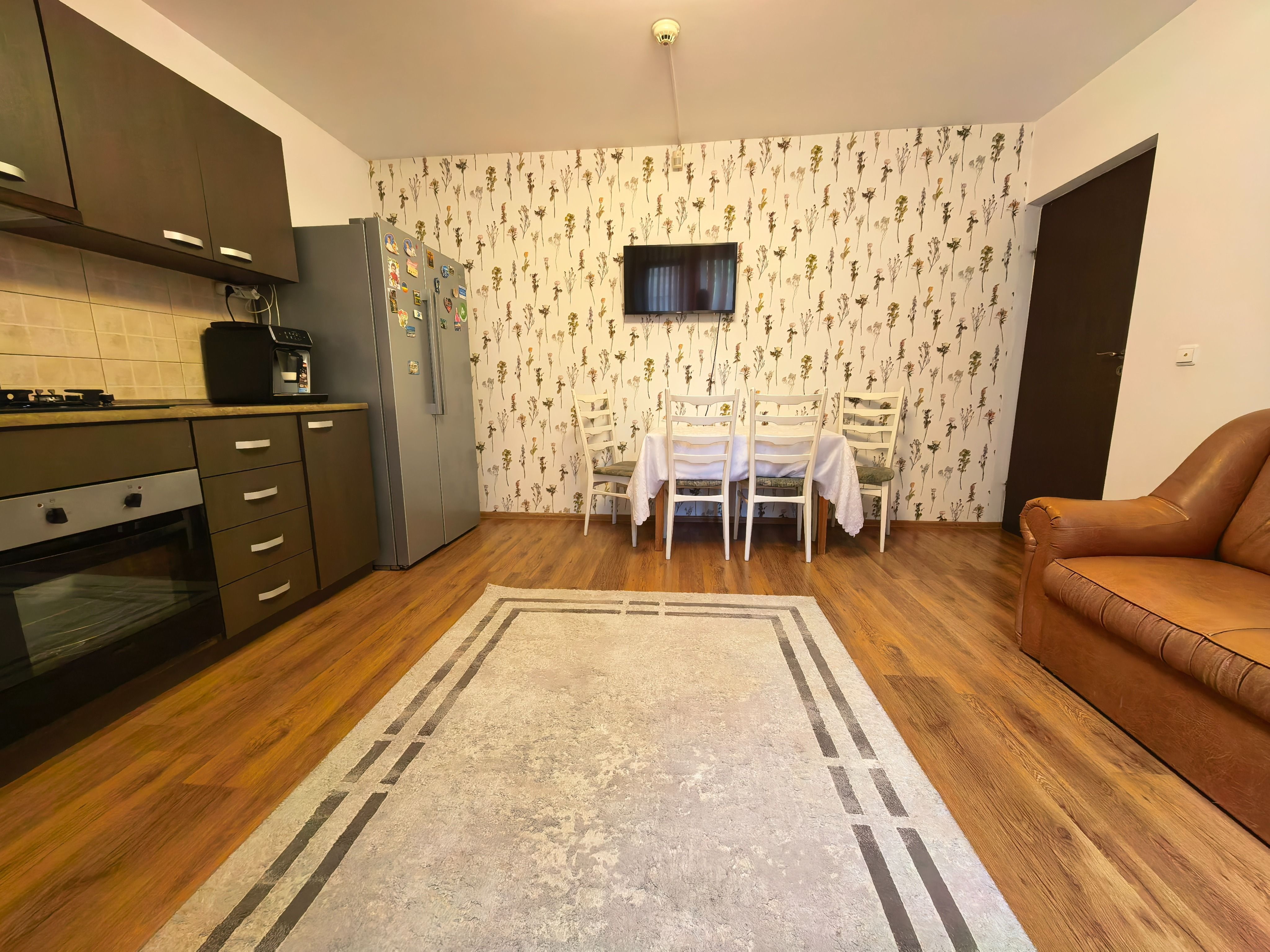 Duplex P+M cu 3 camere și curte, renovata complet — fotografia 14