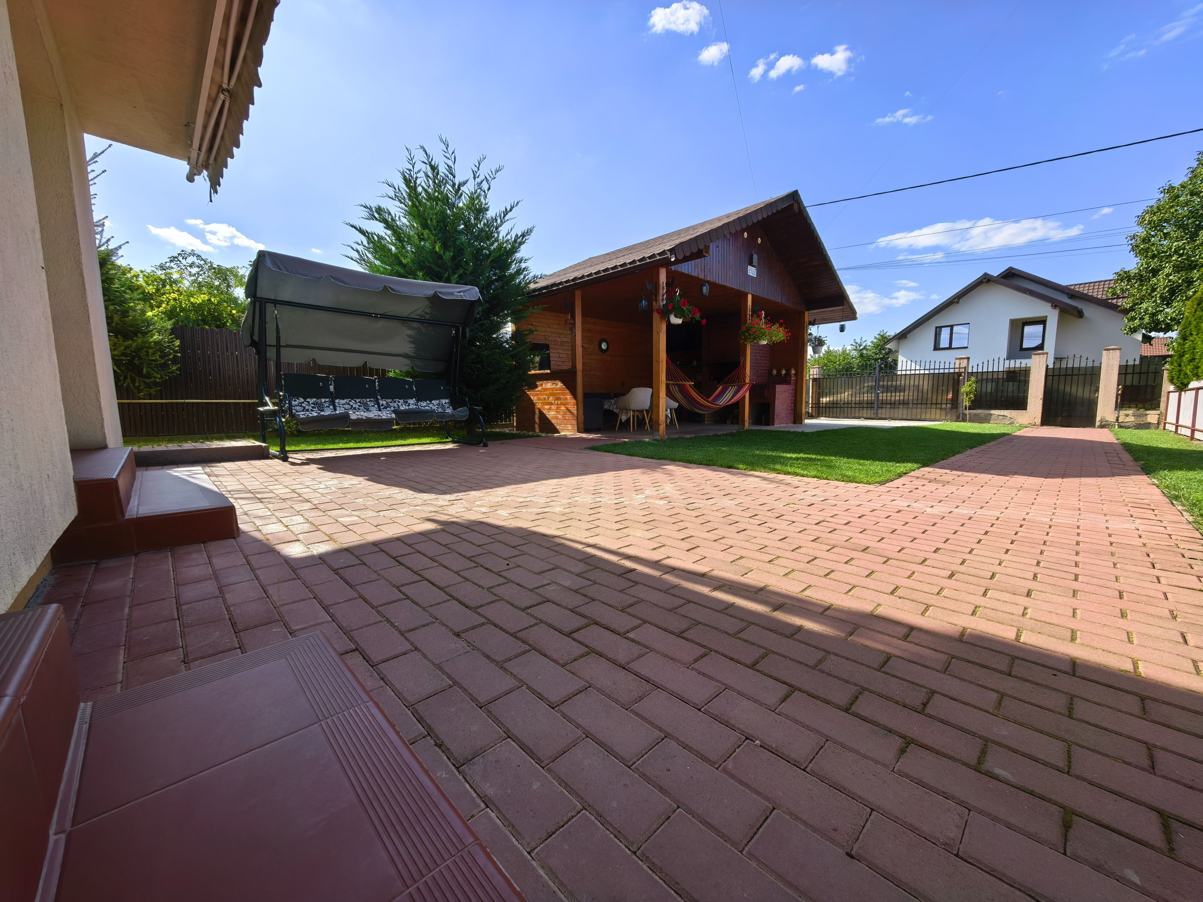 Duplex P+M cu 3 camere și curte, renovata complet — fotografia 31