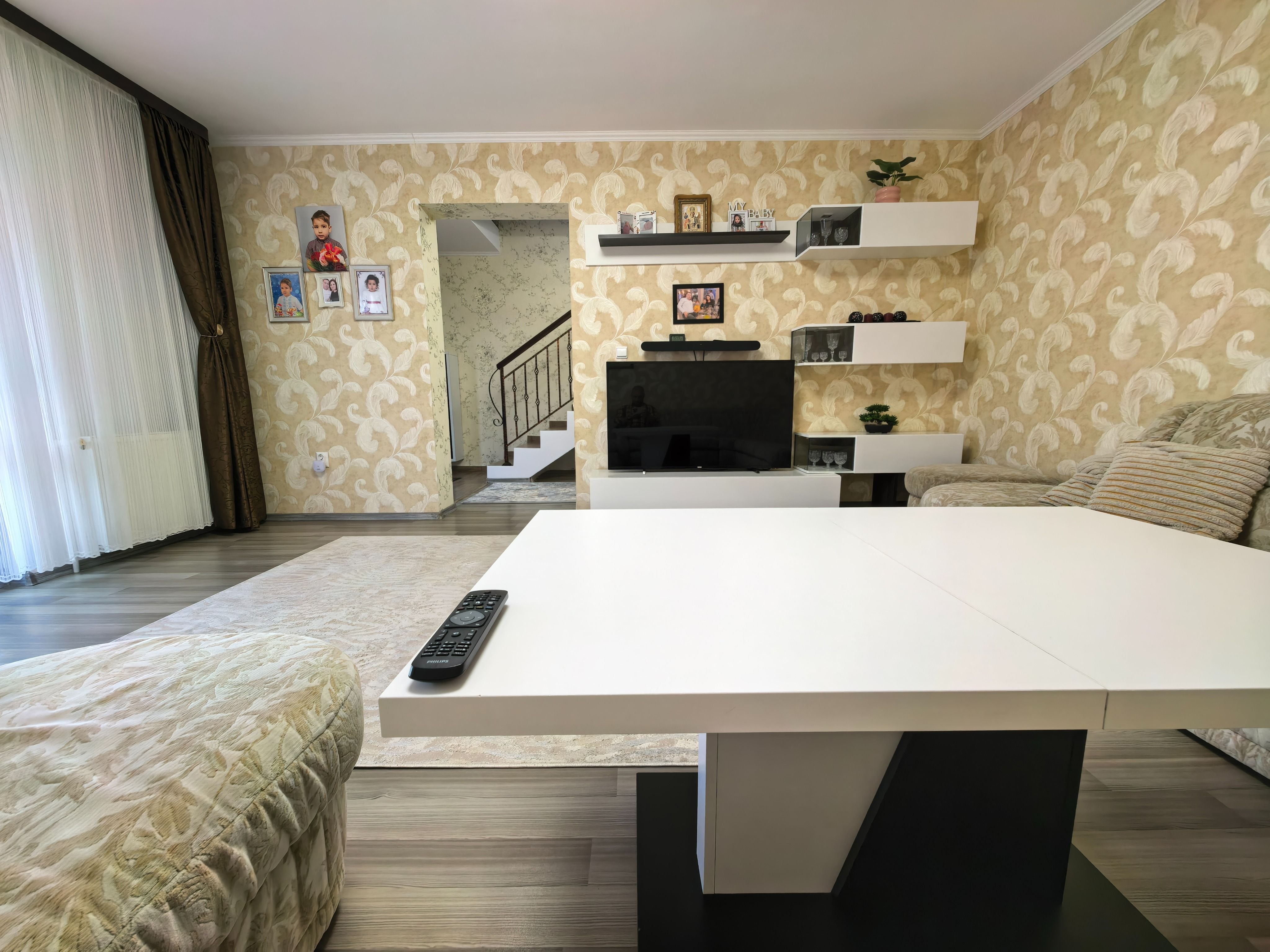 Duplex P+M cu 3 camere și curte, renovata complet — fotografia 5