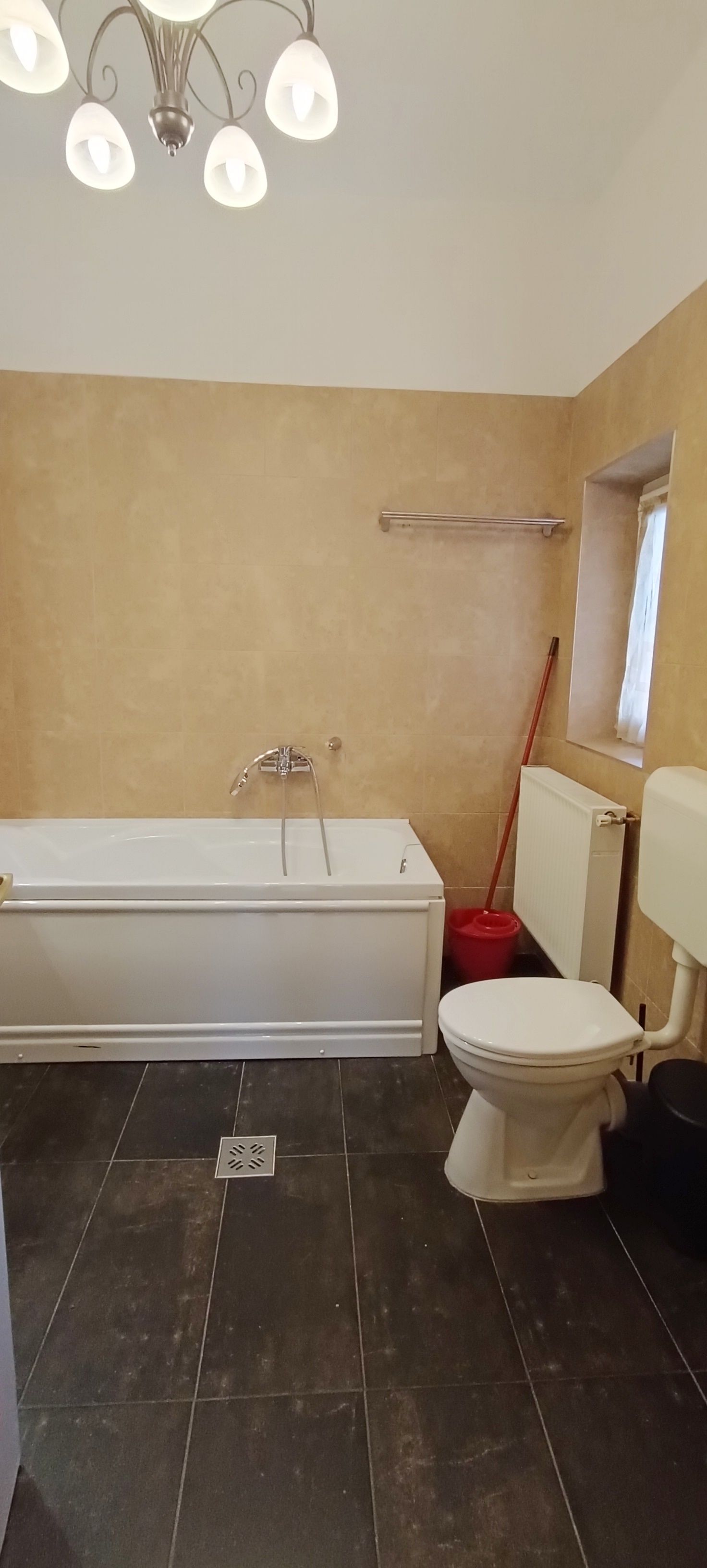 Apartament cu suprafata de 110mp-zona colinei,pet friendly — fotografia 12