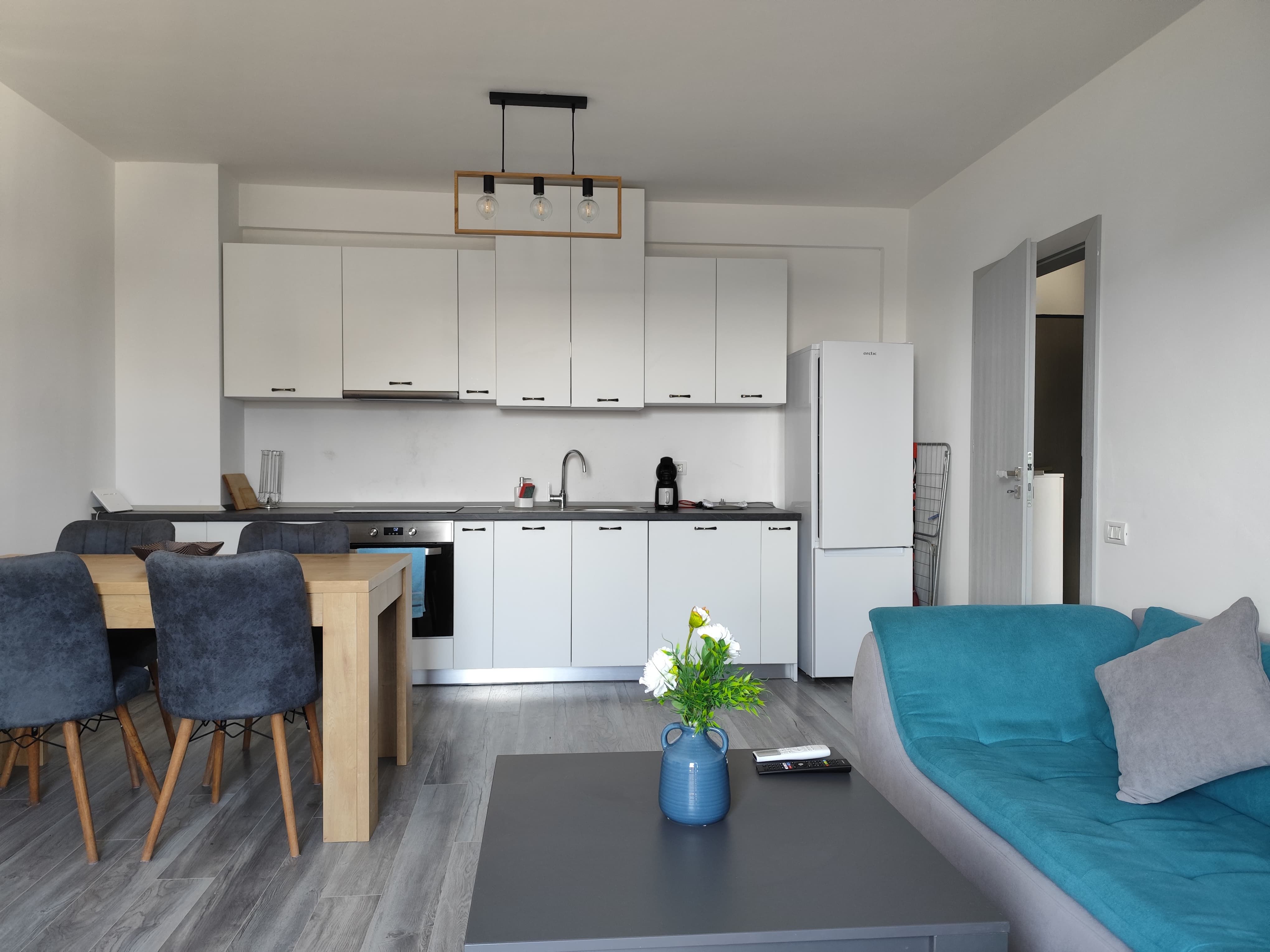 Apartament 2 camere tip aparthotel, bloc nou, Oradea, Baile Felix — fotografia 4