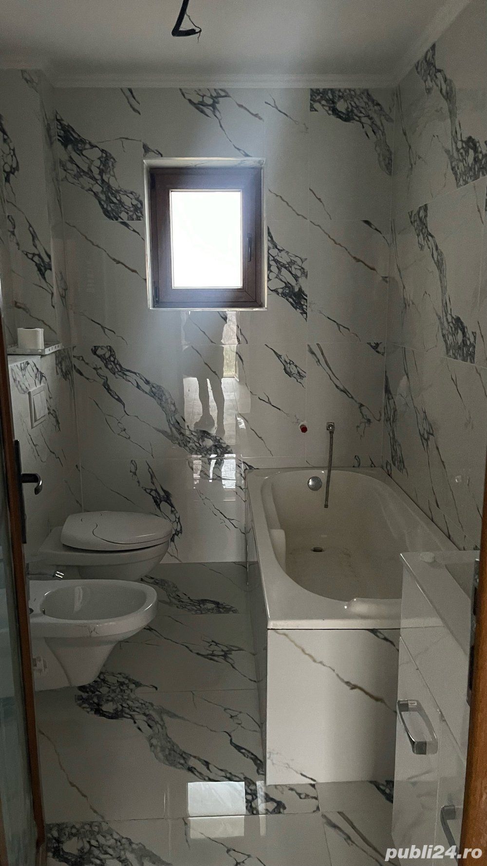 Vand casă in Lazuri — fotografia 3