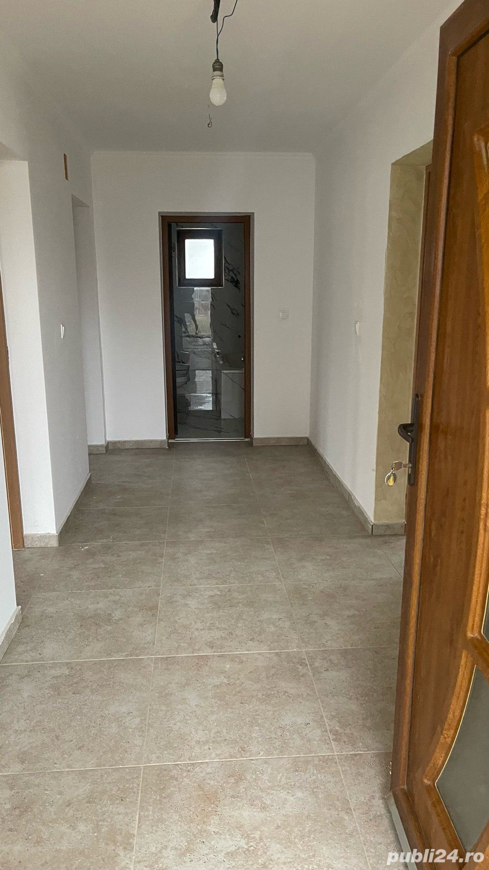 Vand casă in Lazuri — fotografia 4