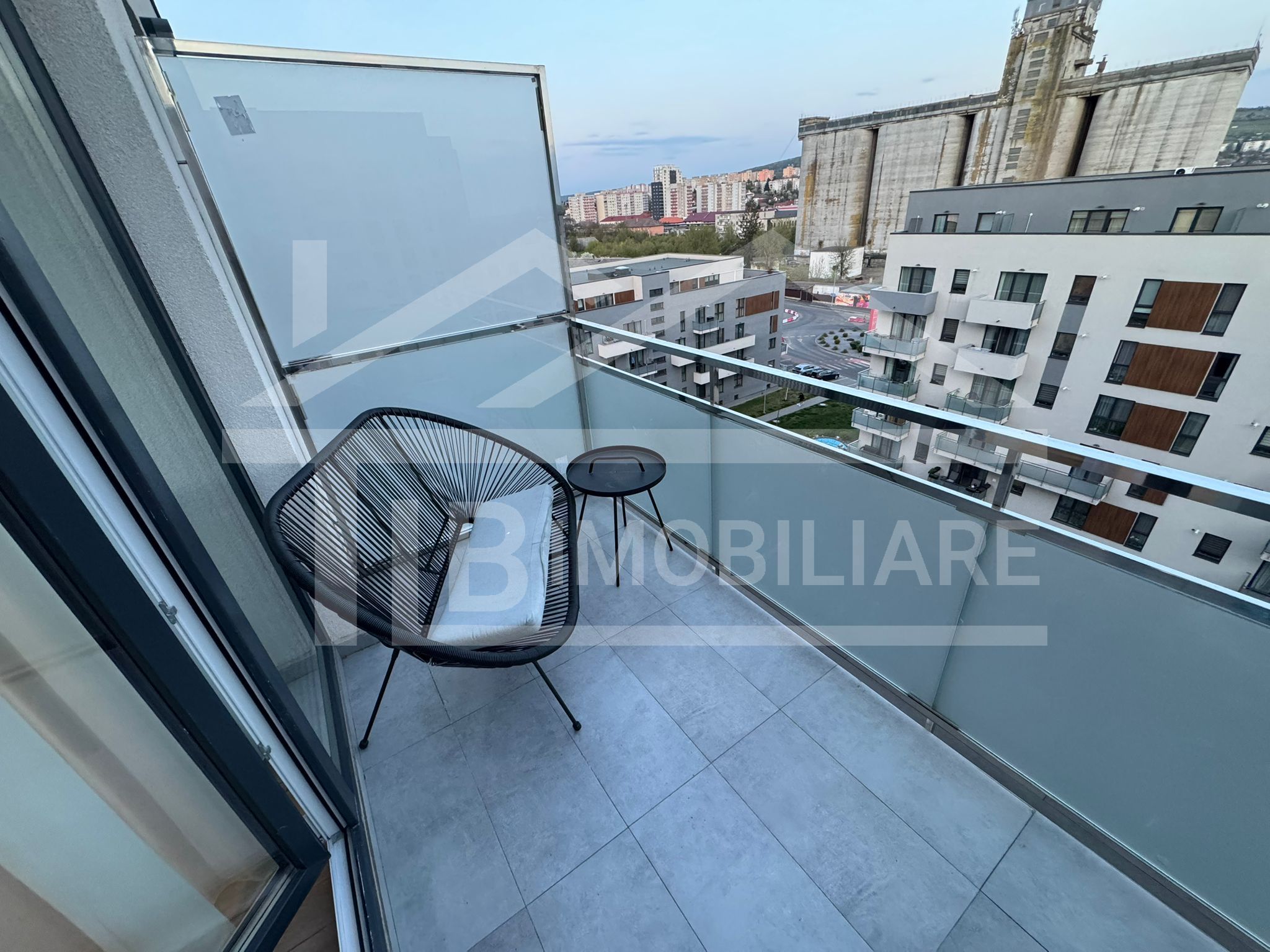 Apartament cu 2 camere, 60mp, parcare, boxa, Zona Maurer Residence — fotografia 12