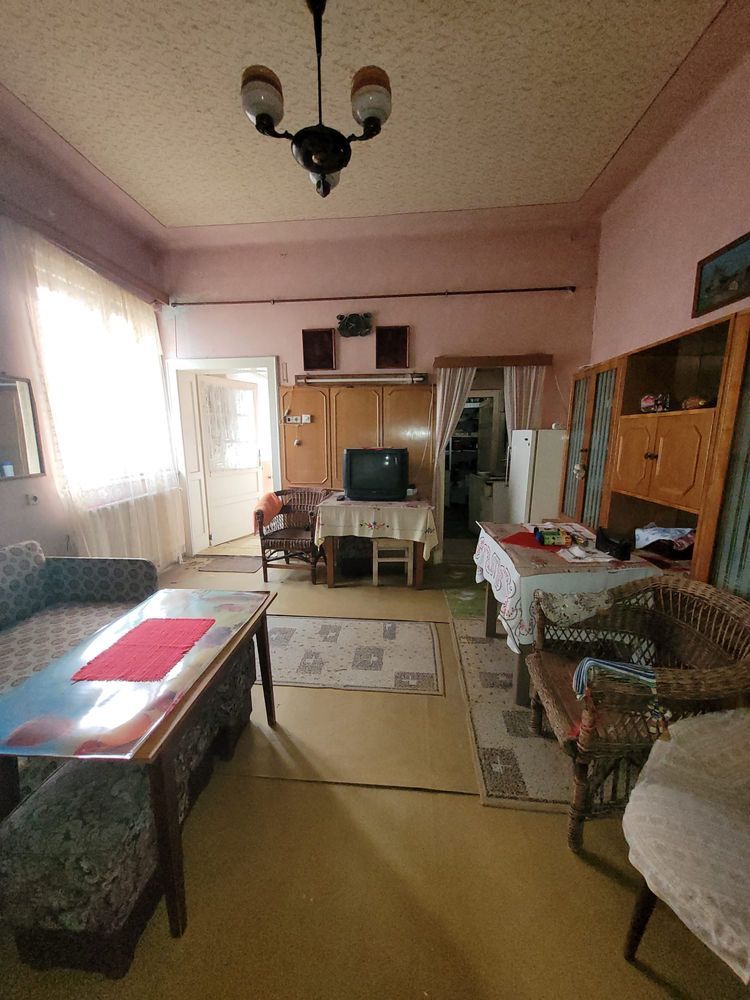 BRASADAS vinde parte de casa, str Unirii cu 7 ari teren. — fotografia 4