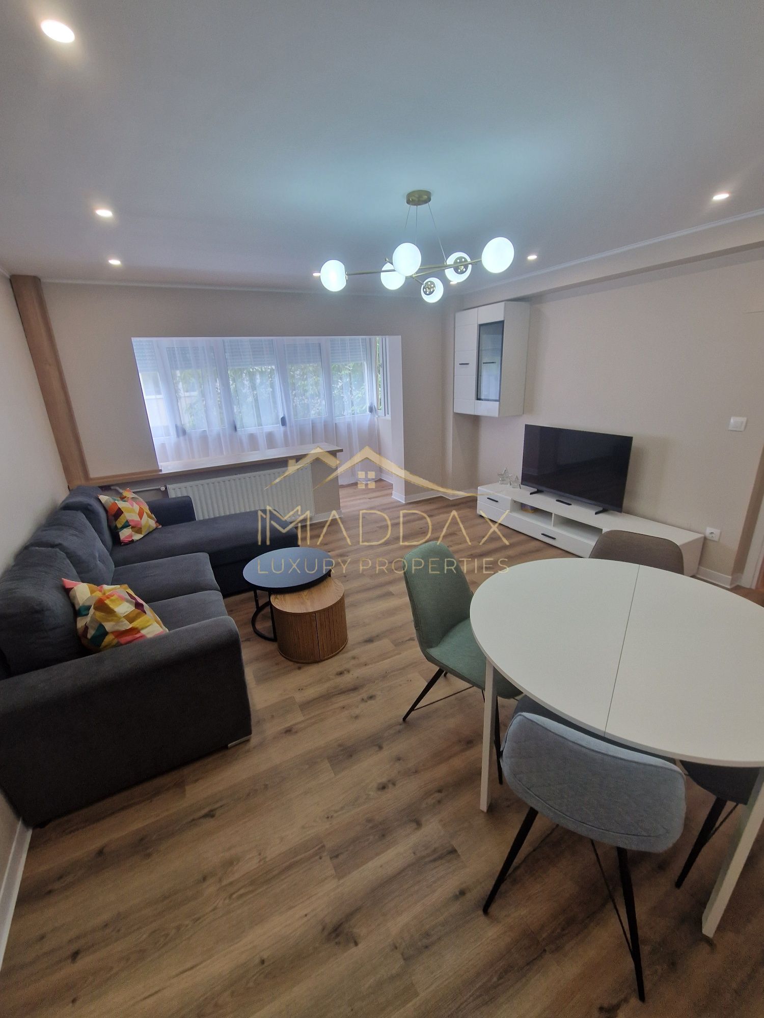 Apartament elegant 2 camere /// Decebal ***