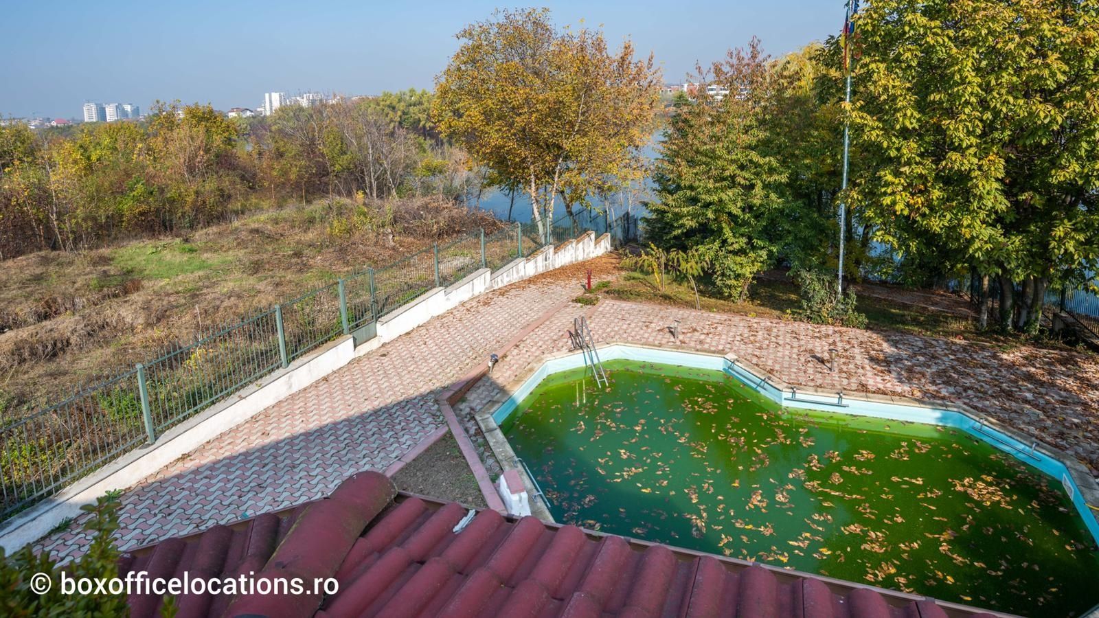 Vilă deschidere  lac Grivița  direct proprietar cu 20 m și 20 strada — fotografia 4
