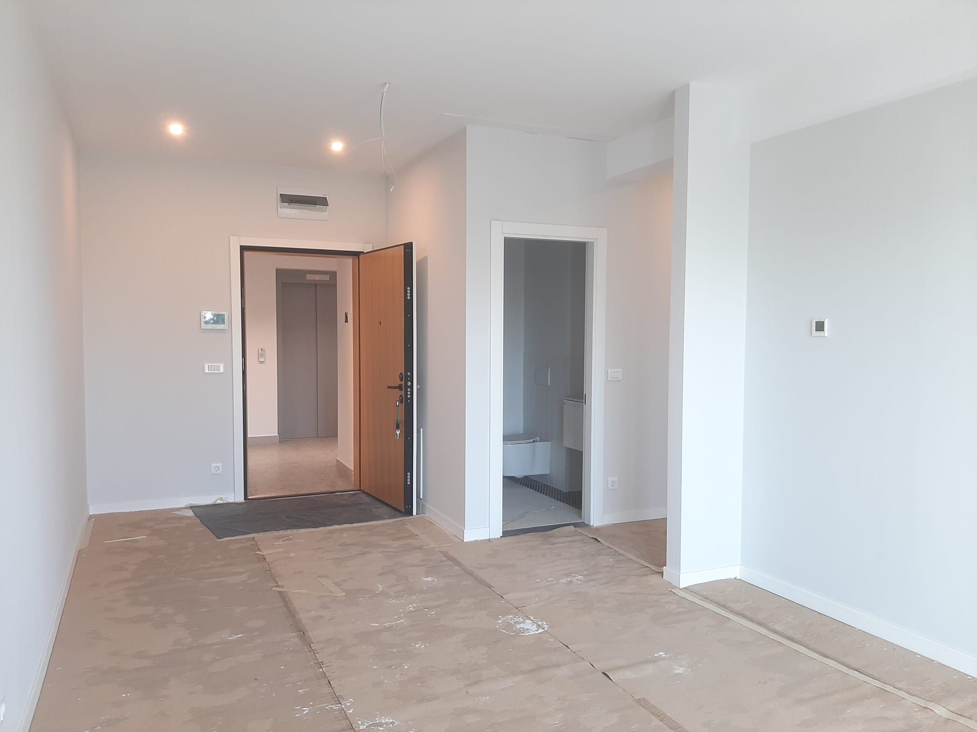 Apartament 3 Camere bucatarie inchisa si Terasă 12 MP cu Vedere Liberă — fotografia 14