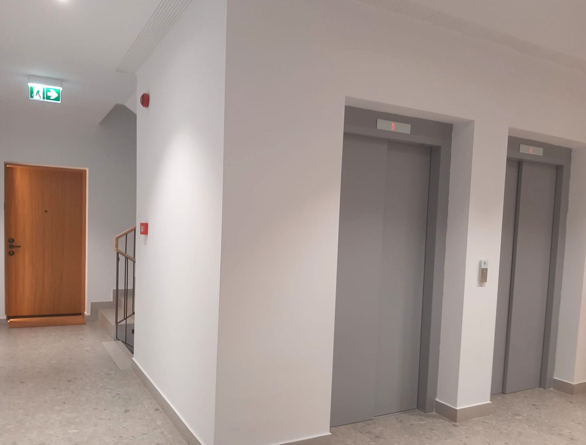 Apartament 3 Camere bucatarie inchisa si Terasă 12 MP cu Vedere Liberă — fotografia 19