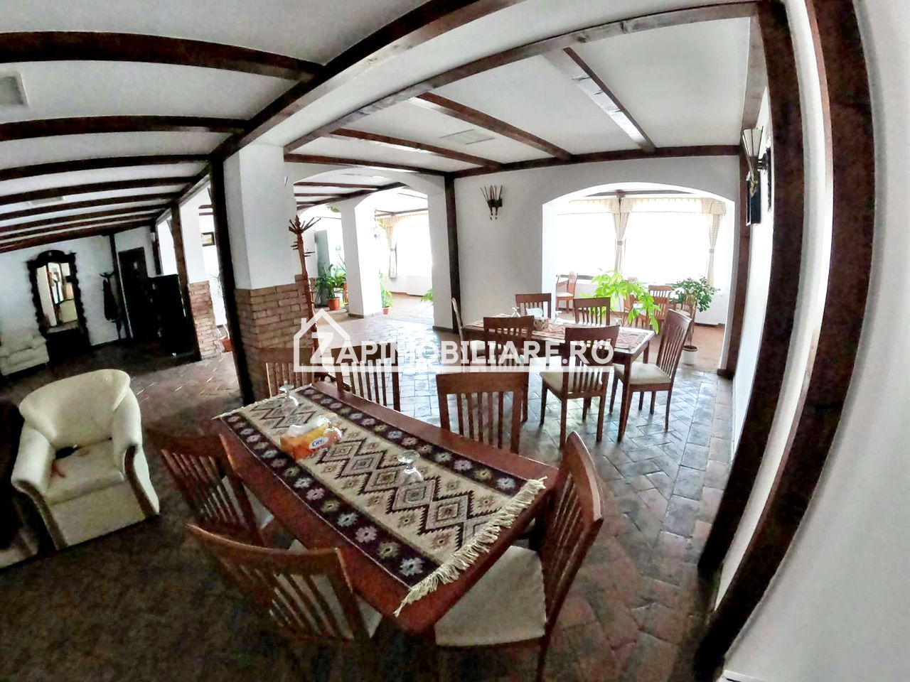 Restaurant 90 persoane+terasă 120 persoane,posibili asociere — fotografia 5