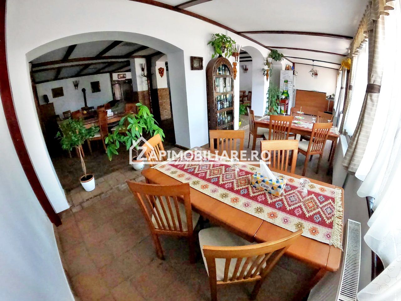 Restaurant 90 persoane+terasă 120 persoane,posibili asociere — fotografia 7