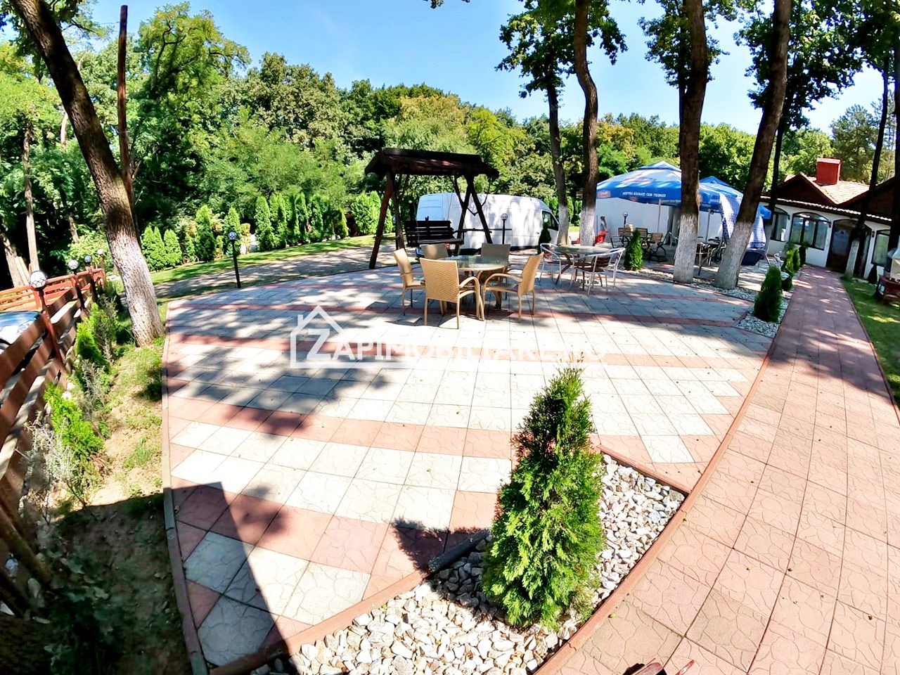 Restaurant 90 persoane+terasă 120 persoane,posibili asociere — fotografia 8