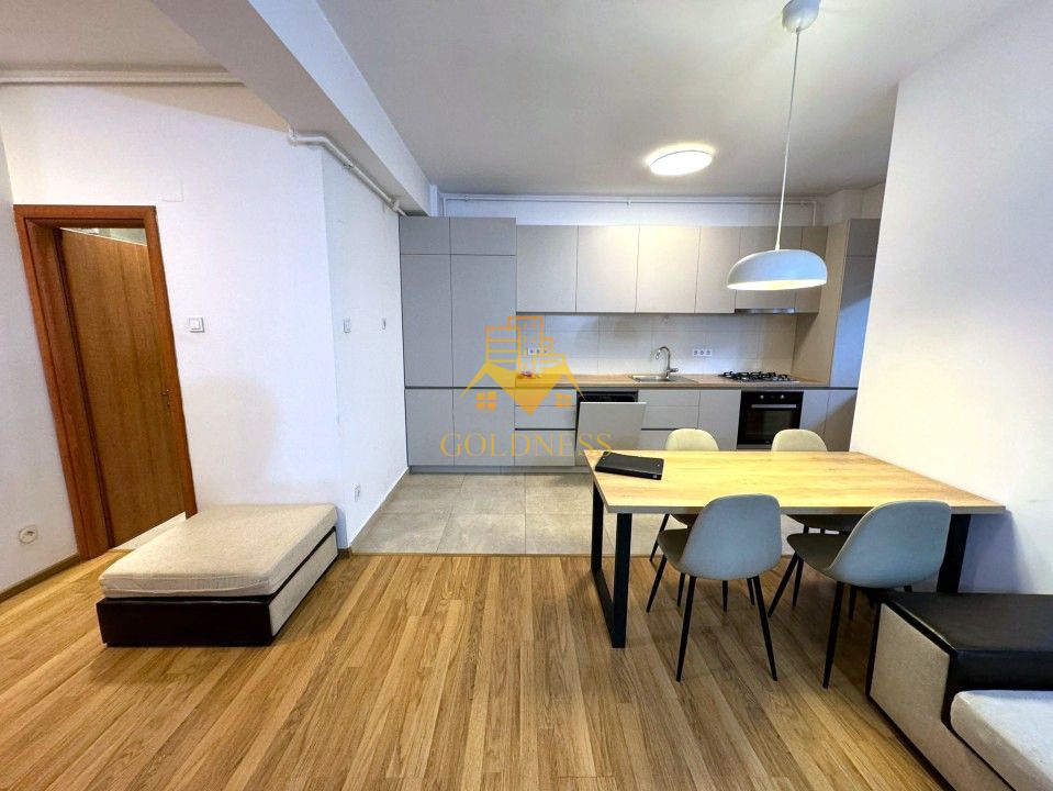 2 camere, Andrei Muresanu, Grand Hotel Italia, Trifoiului, Parcare — fotografia 3