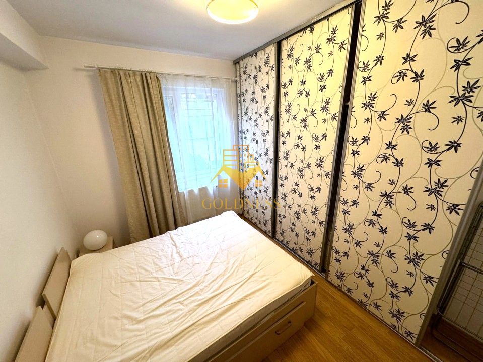 2 camere, Andrei Muresanu, Grand Hotel Italia, Trifoiului, Parcare — fotografia 6