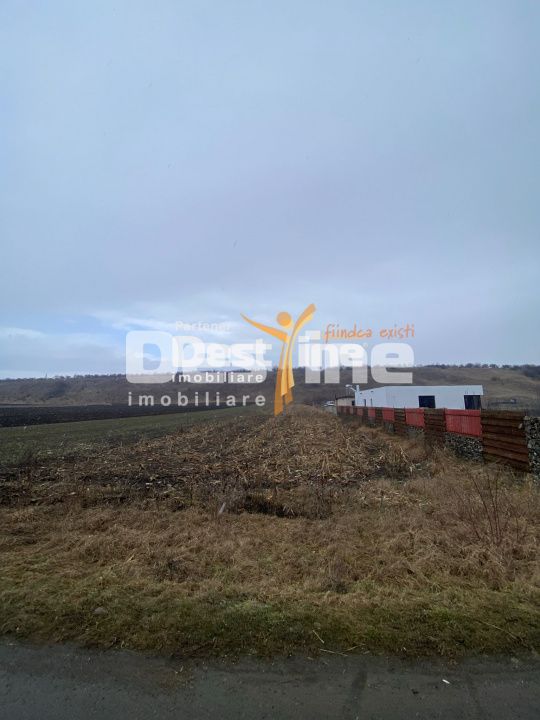 Teren de vanzare Girov 24.500 Euro 3200MP — fotografia 3