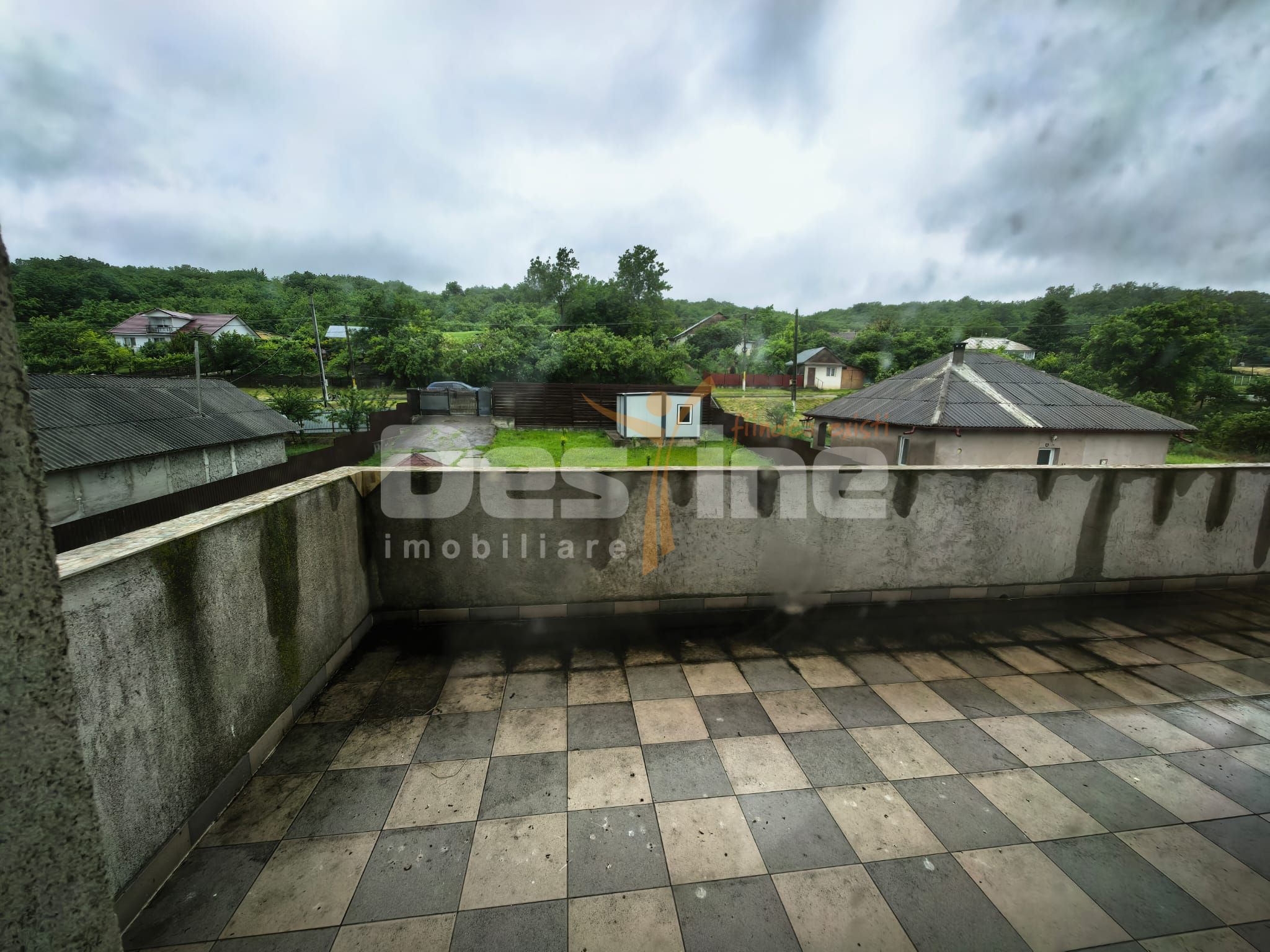 Vila cu etaj si mansarda, teren 7.200 mp, 1.550 mp intravilan — fotografia 18