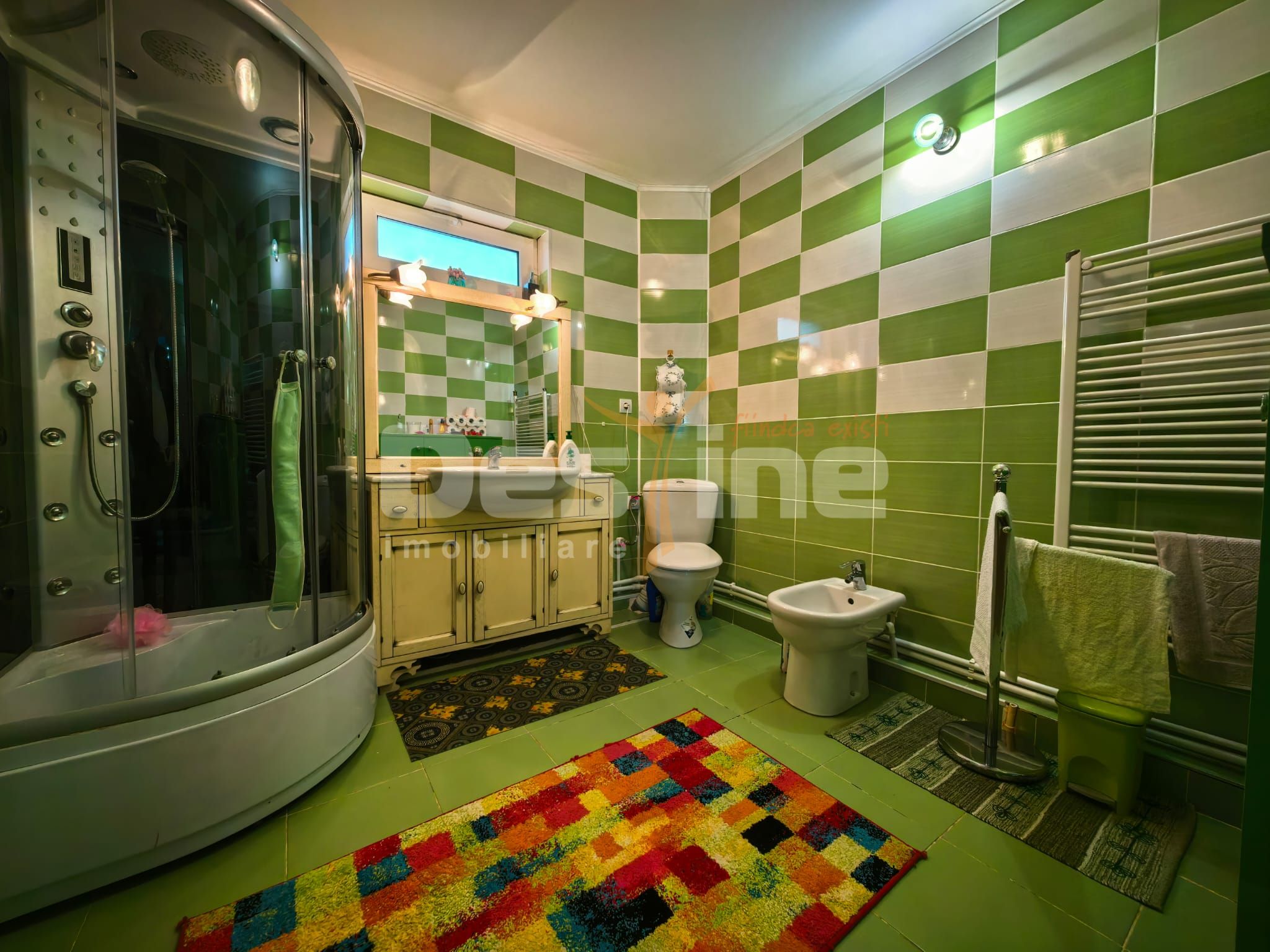Vila cu etaj si mansarda, teren 7.200 mp, 1.550 mp intravilan — fotografia 8