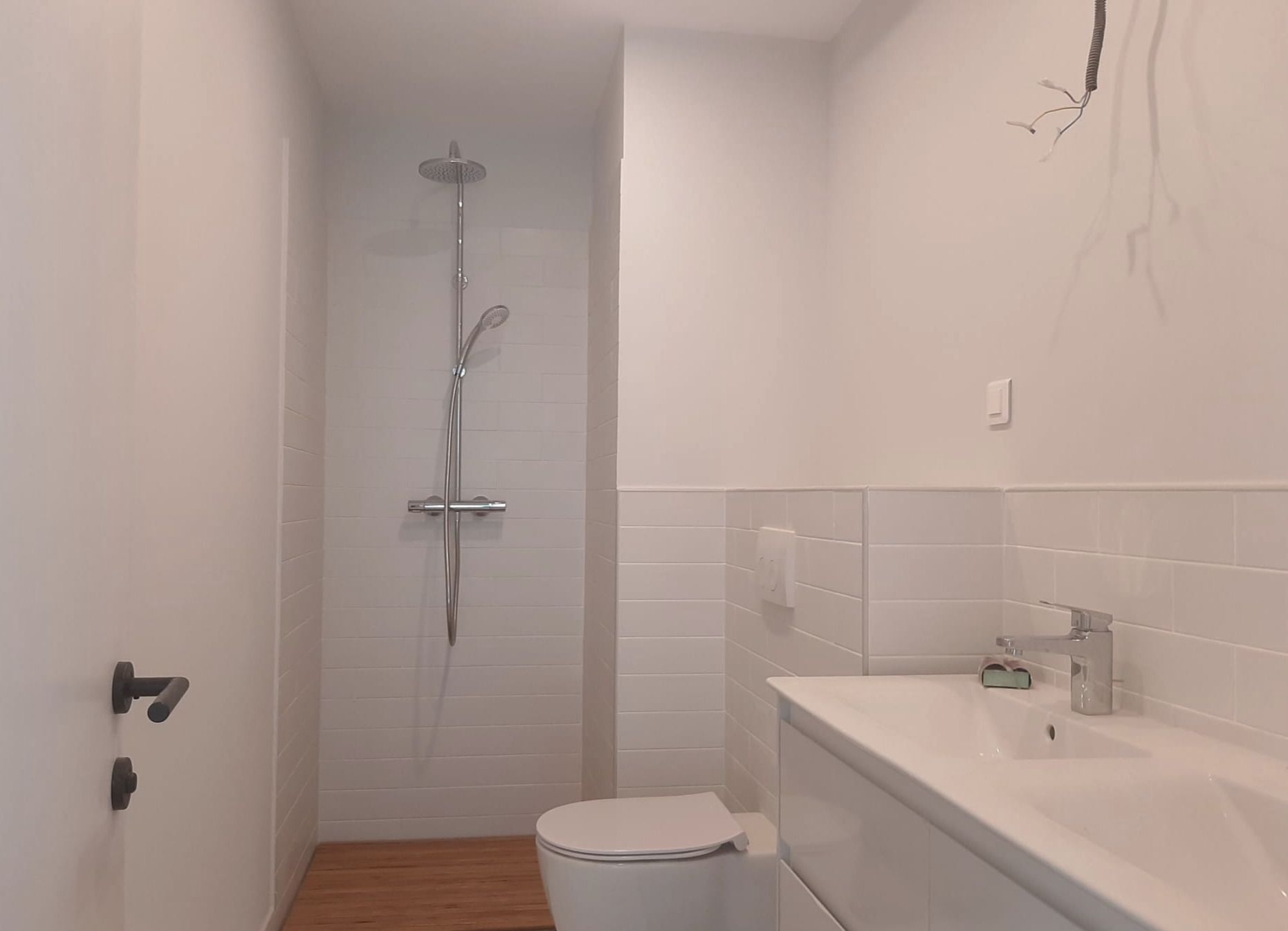 APARTAMENT PREMIUM CU 5 CAMERE ȘI GRĂDINĂ PRIVATĂ DE 160 MP — fotografia 13