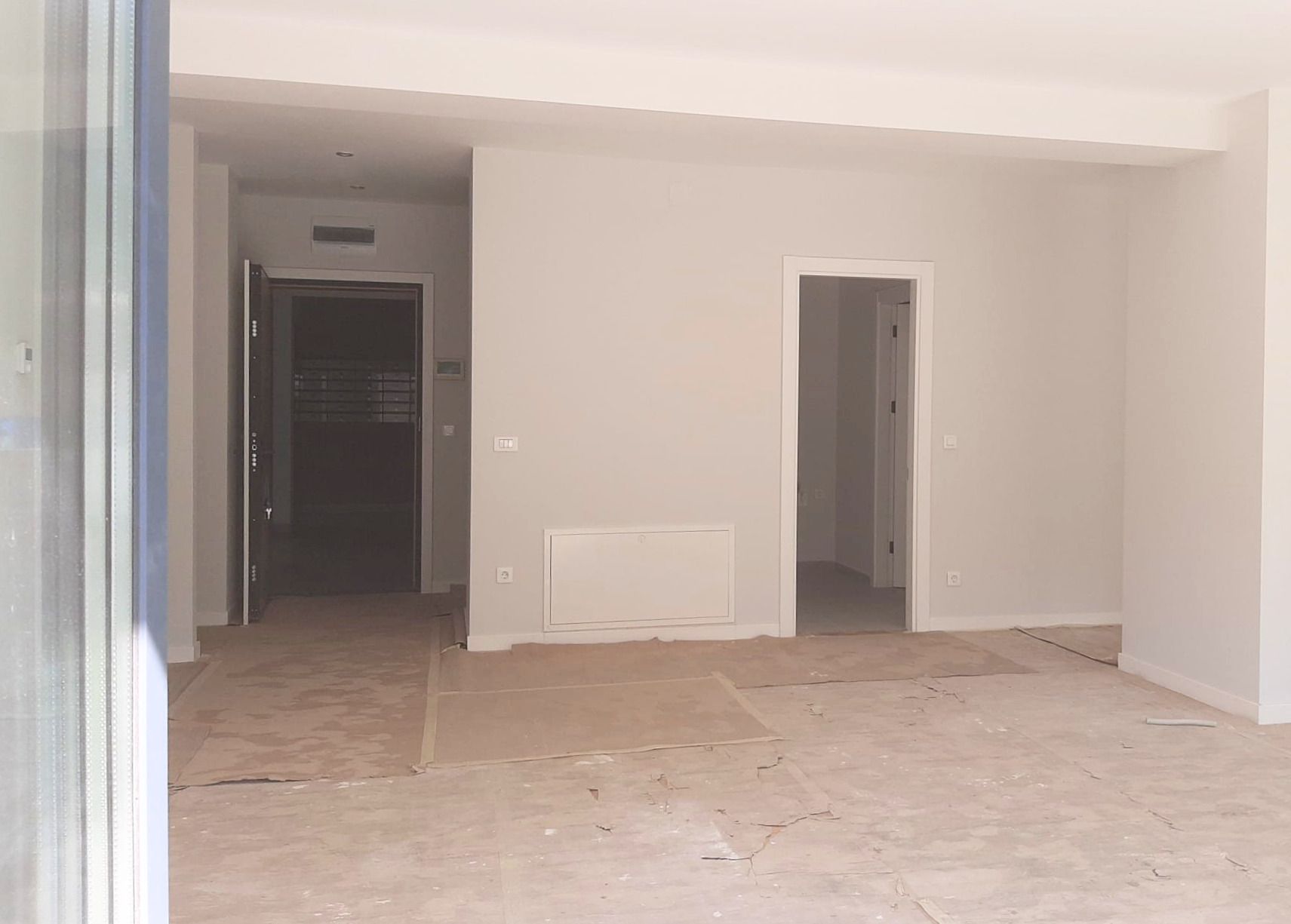 APARTAMENT PREMIUM CU 5 CAMERE ȘI GRĂDINĂ PRIVATĂ DE 160 MP — fotografia 4