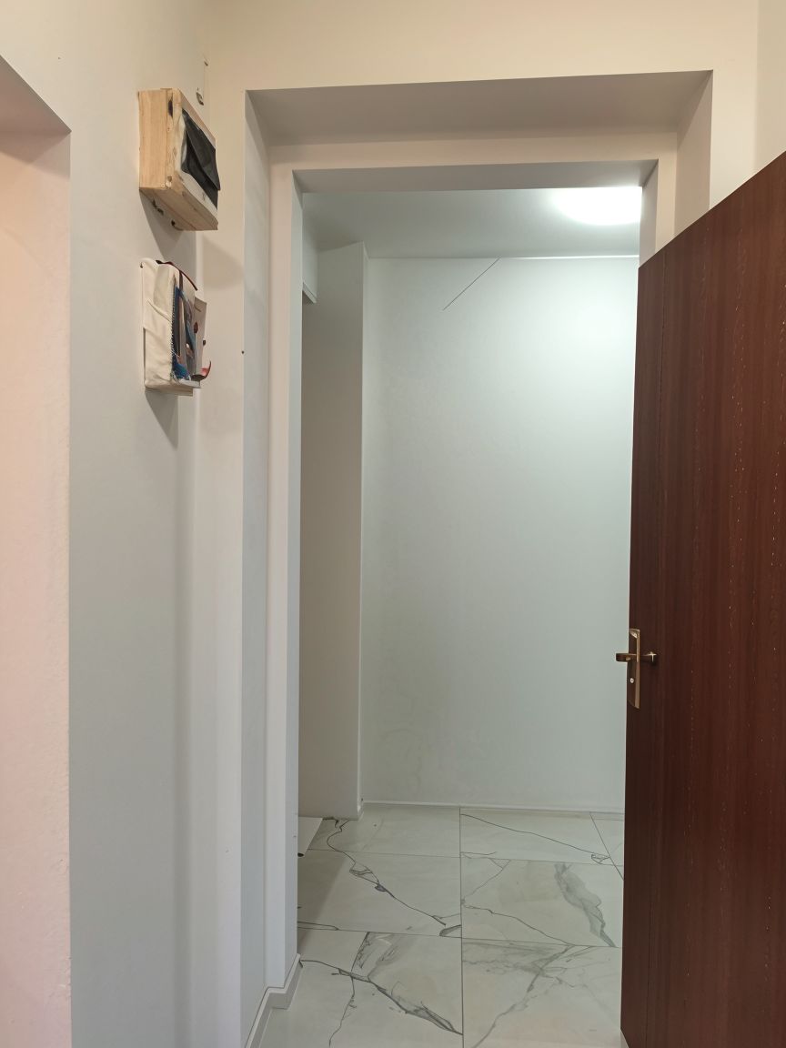 Apartament 2 camere central, langa Podul Decebal, Oradea - VANZARE — fotografia 12