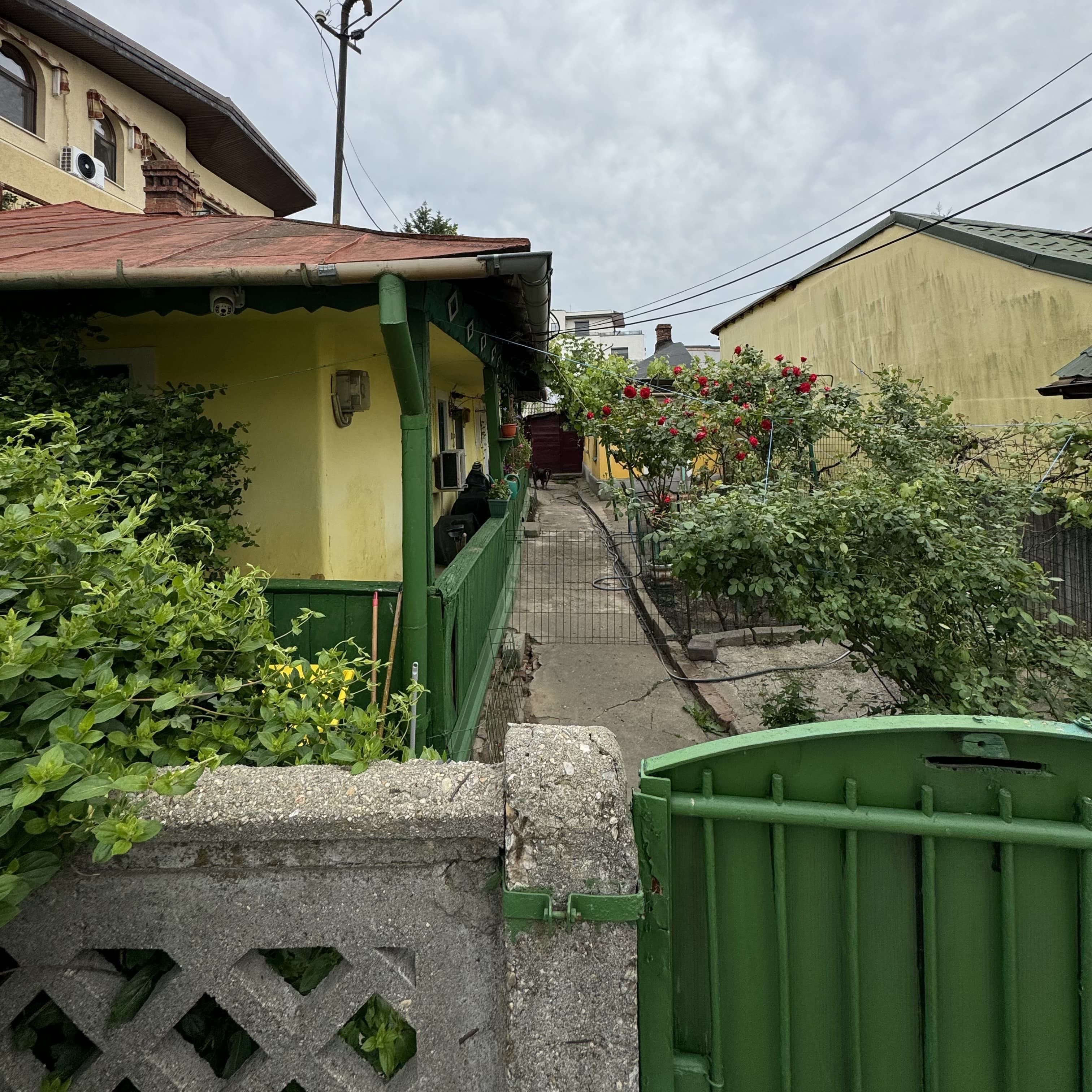 Casa cu teren zona Mărțișor langa parc Lumea Copiilor Brâncoveanu — fotografia 3