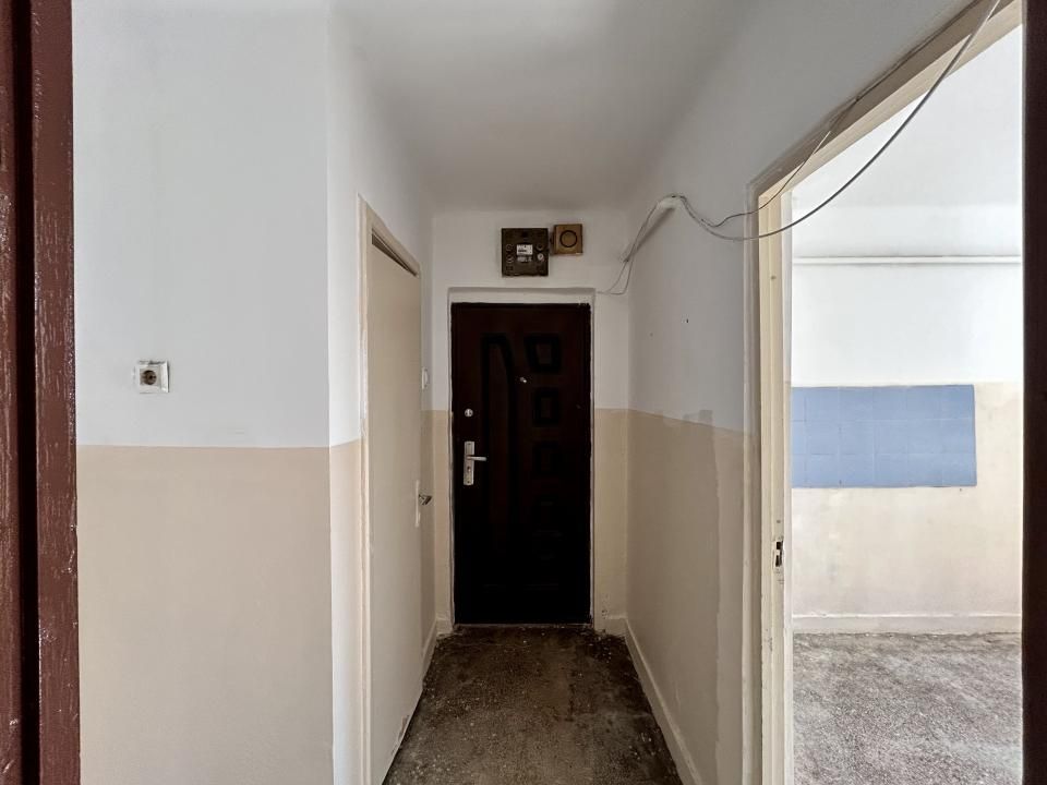 Apartament 2 camere, semidecomandat, Central, Ploiesti