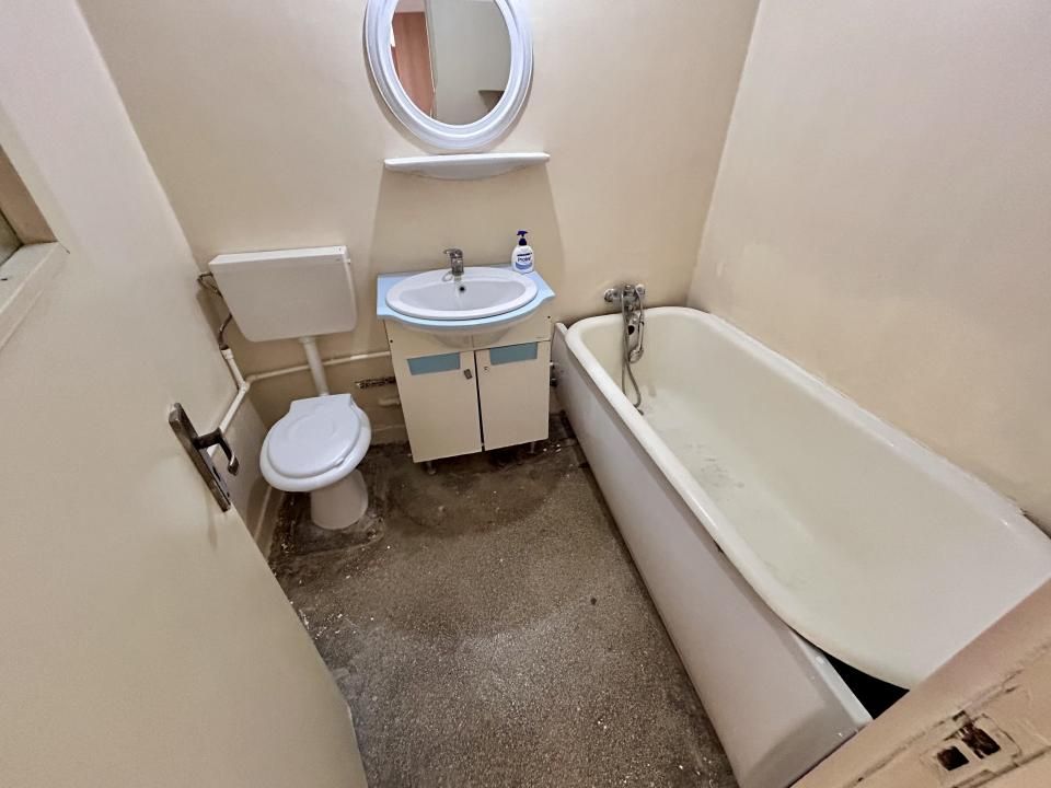 Apartament 2 camere, semidecomandat, Central, Ploiesti — fotografia 16