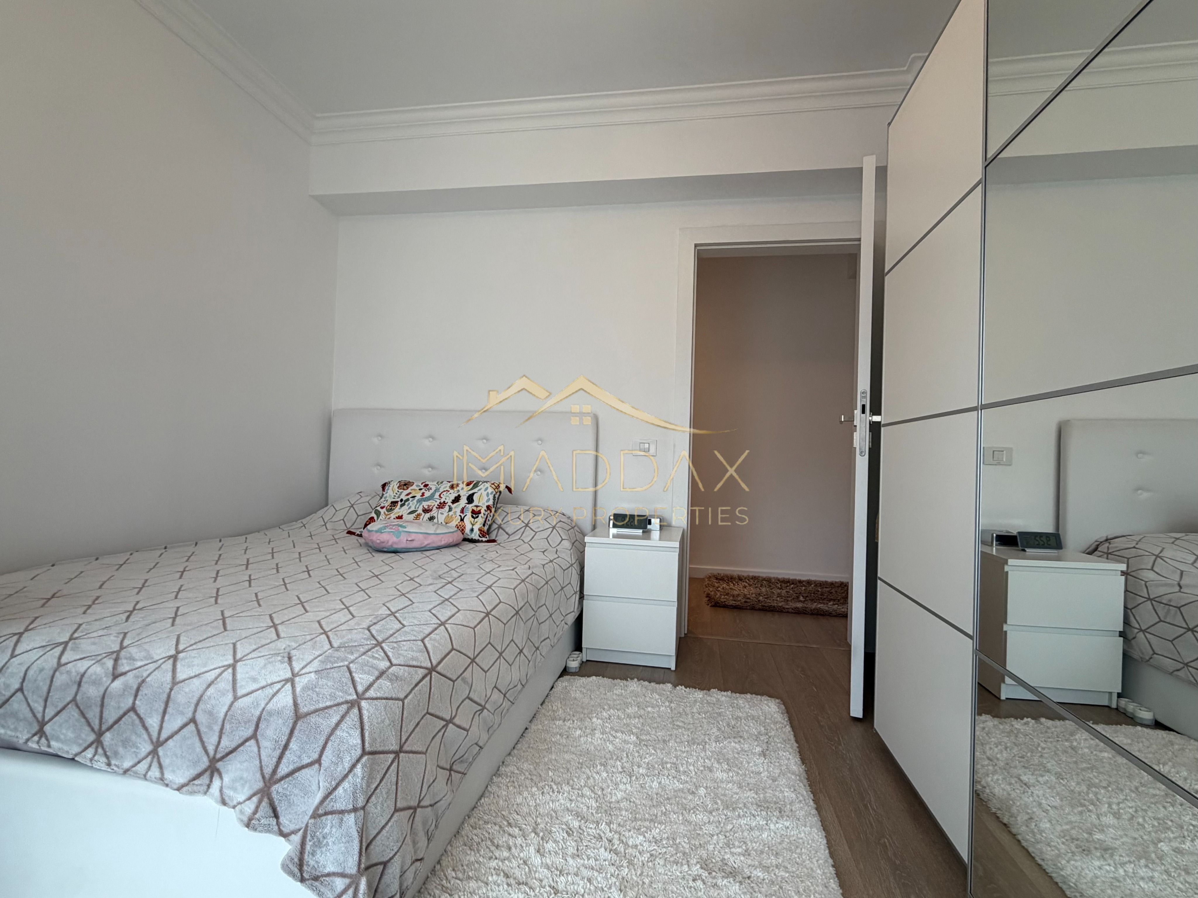 Apartament de tip Duplex 6 camere *250mp* + 2 Garaje // Herastrau — fotografia 17