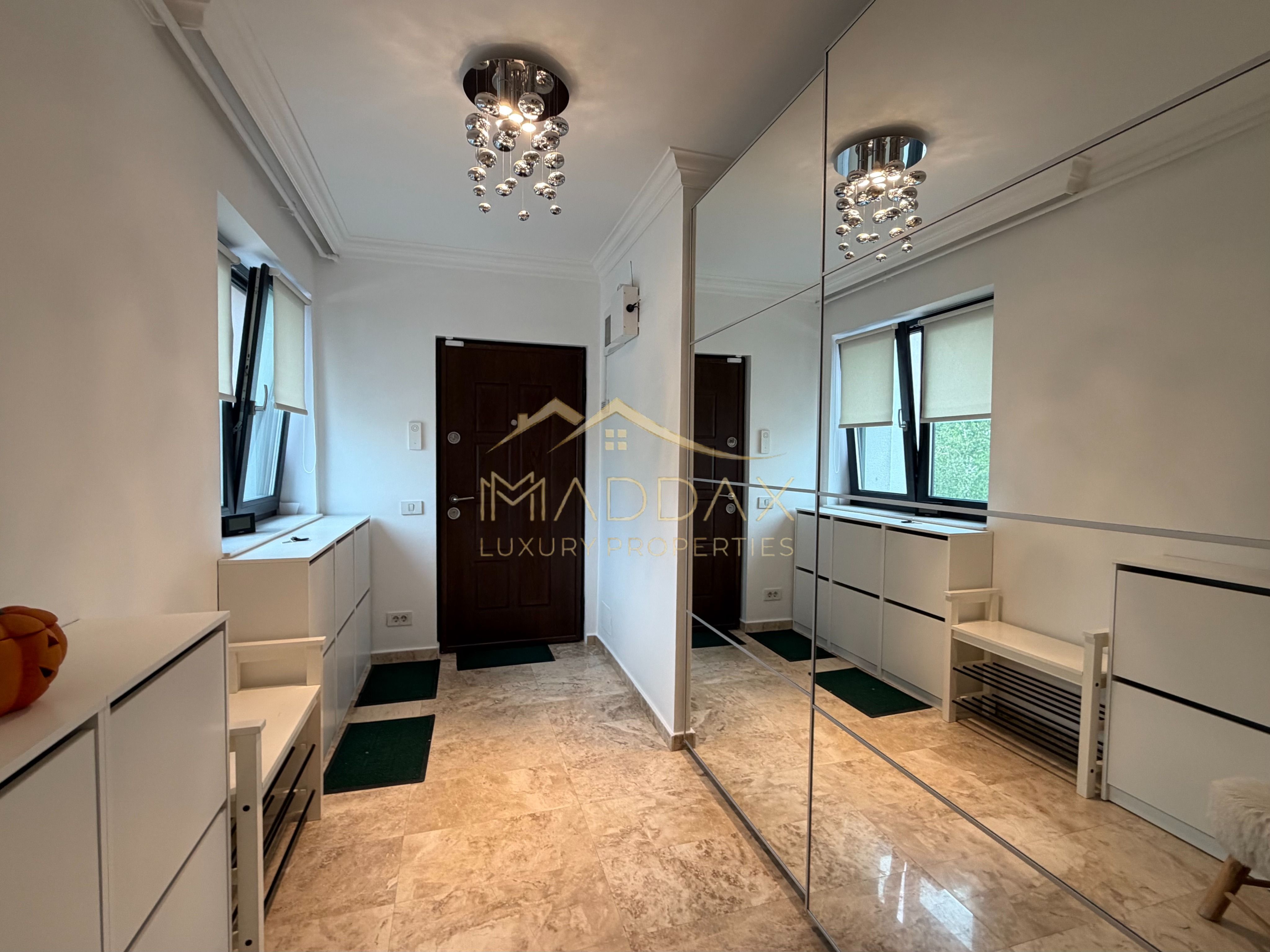 Apartament de tip Duplex 6 camere *250mp* + 2 Garaje // Herastrau — fotografia 4