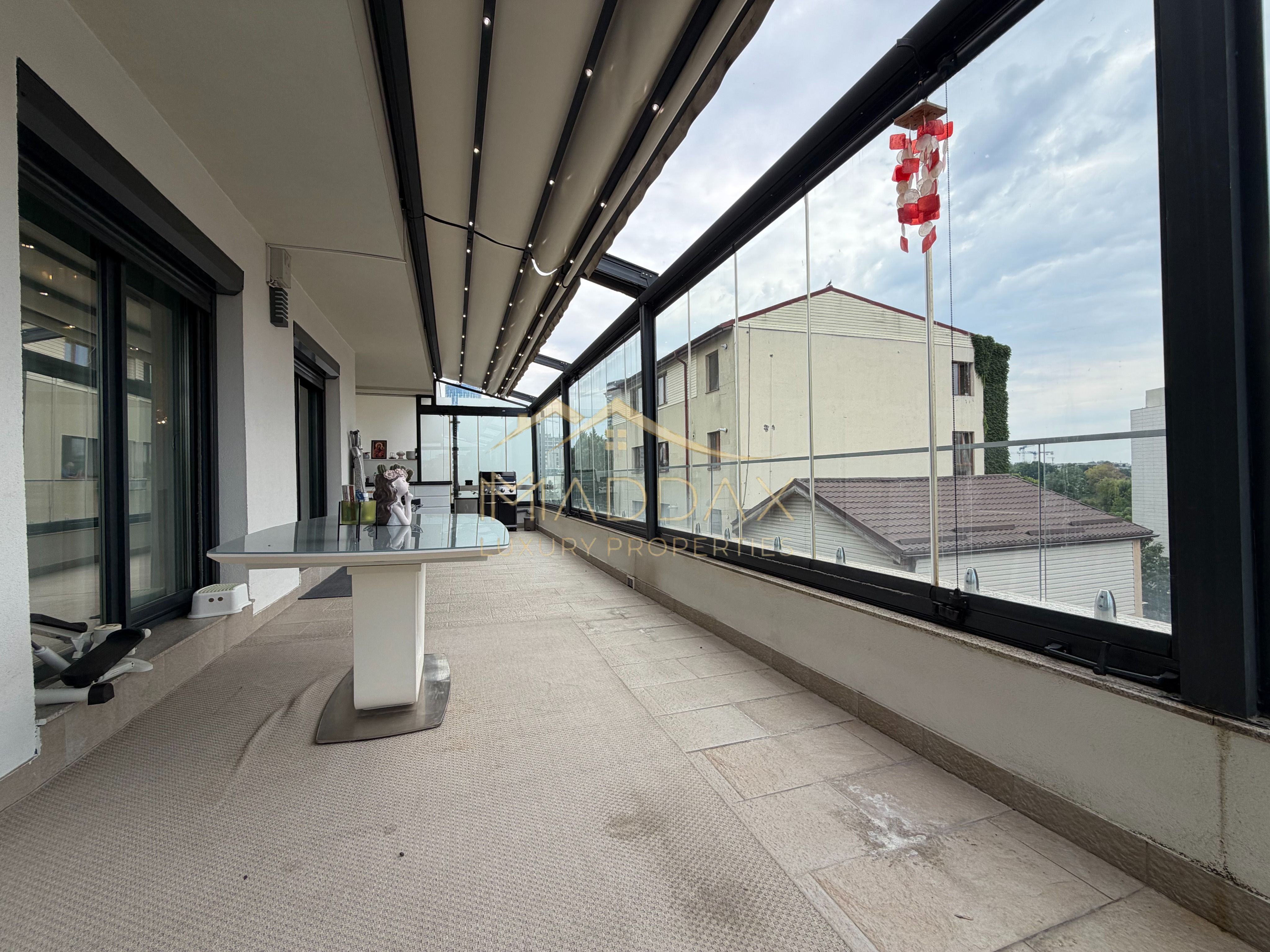 Apartament de tip Duplex 6 camere *250mp* + 2 Garaje // Herastrau — fotografia 42