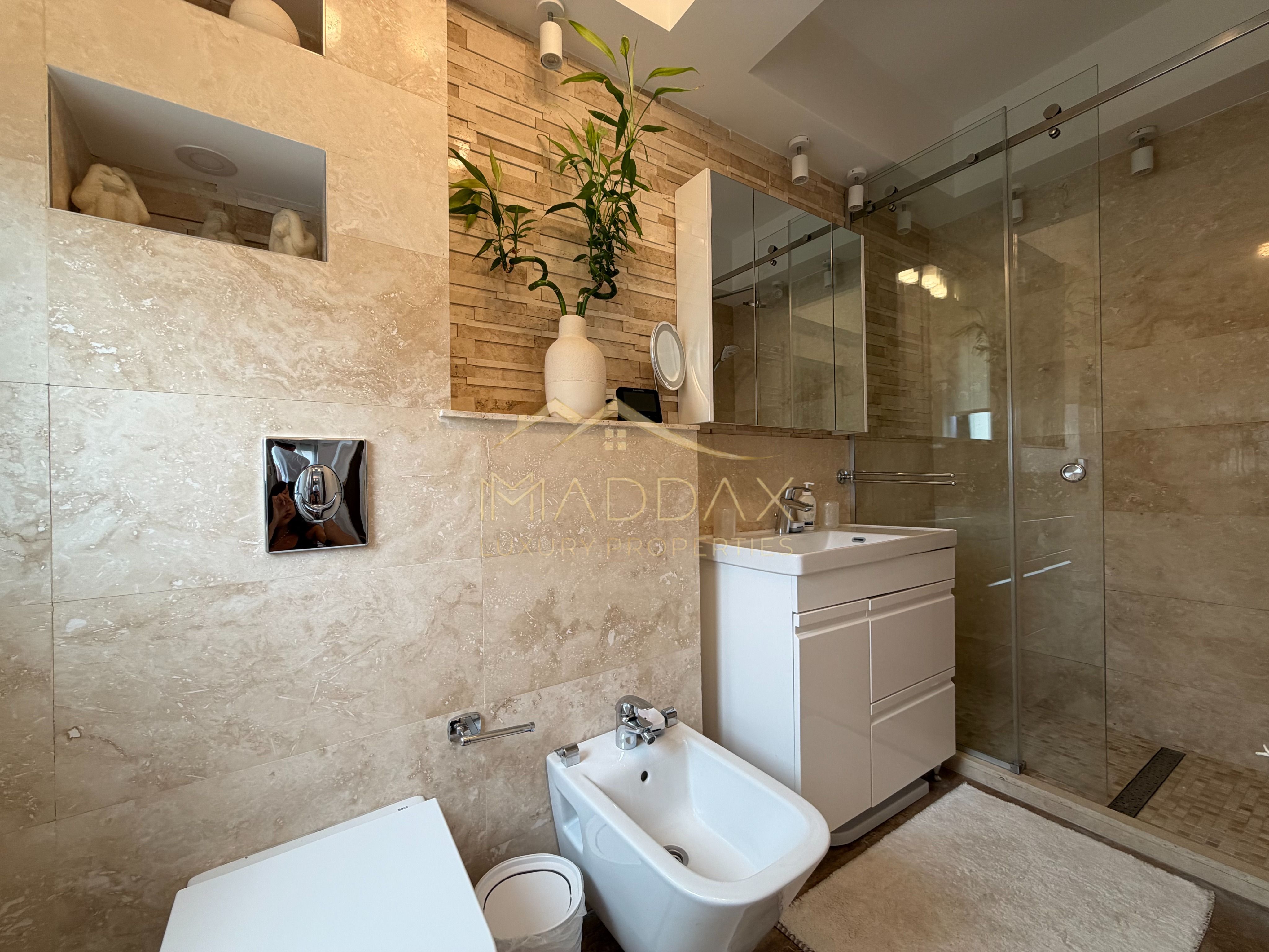 Apartament de tip Duplex 6 camere *250mp* + 2 Garaje // Herastrau — fotografia 52