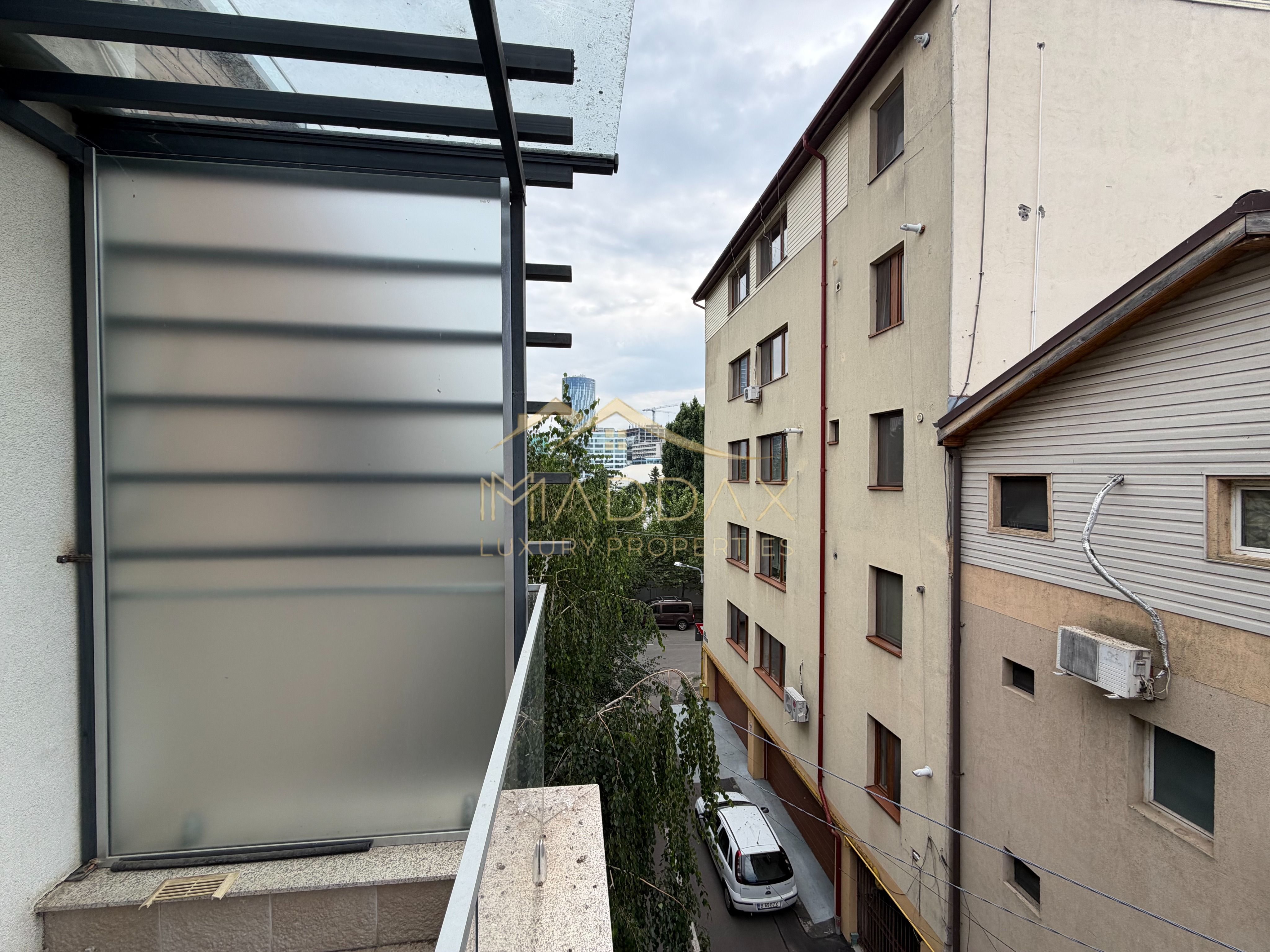 Apartament de tip Duplex 6 camere *250mp* + 2 Garaje // Herastrau — fotografia 59
